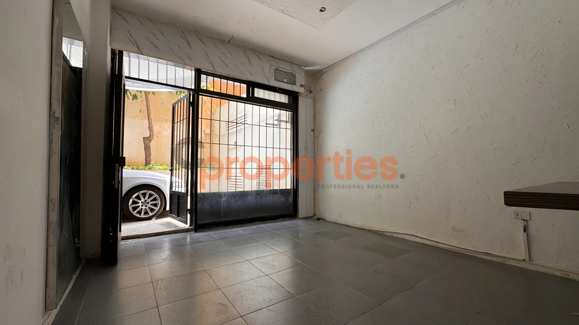 Shop for Sale in Aaoukar