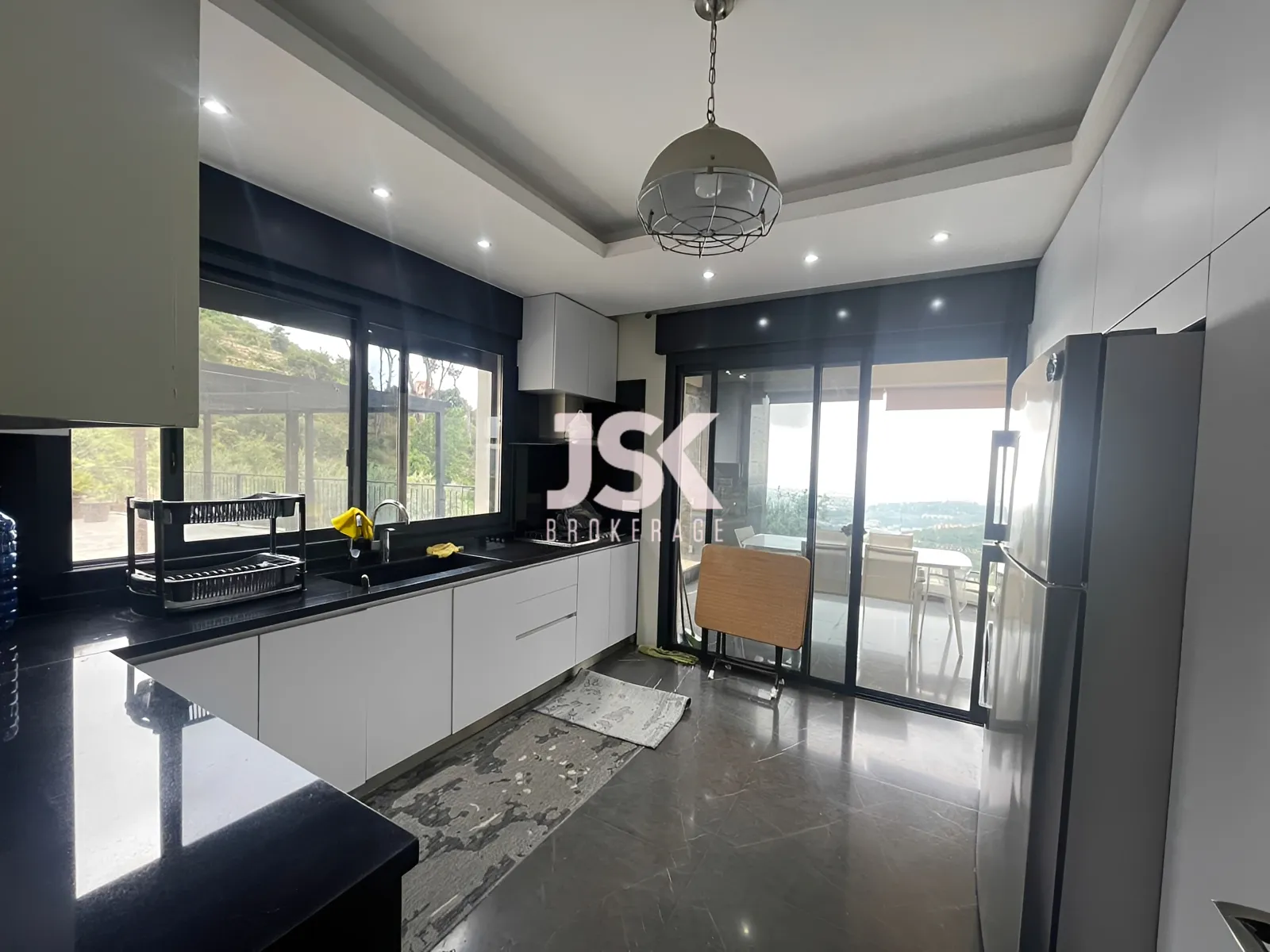 Villa for Sale in Aley