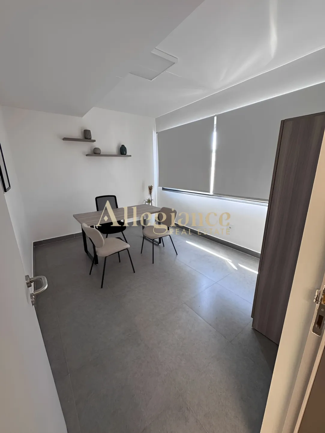 Office for rent in Bsalim