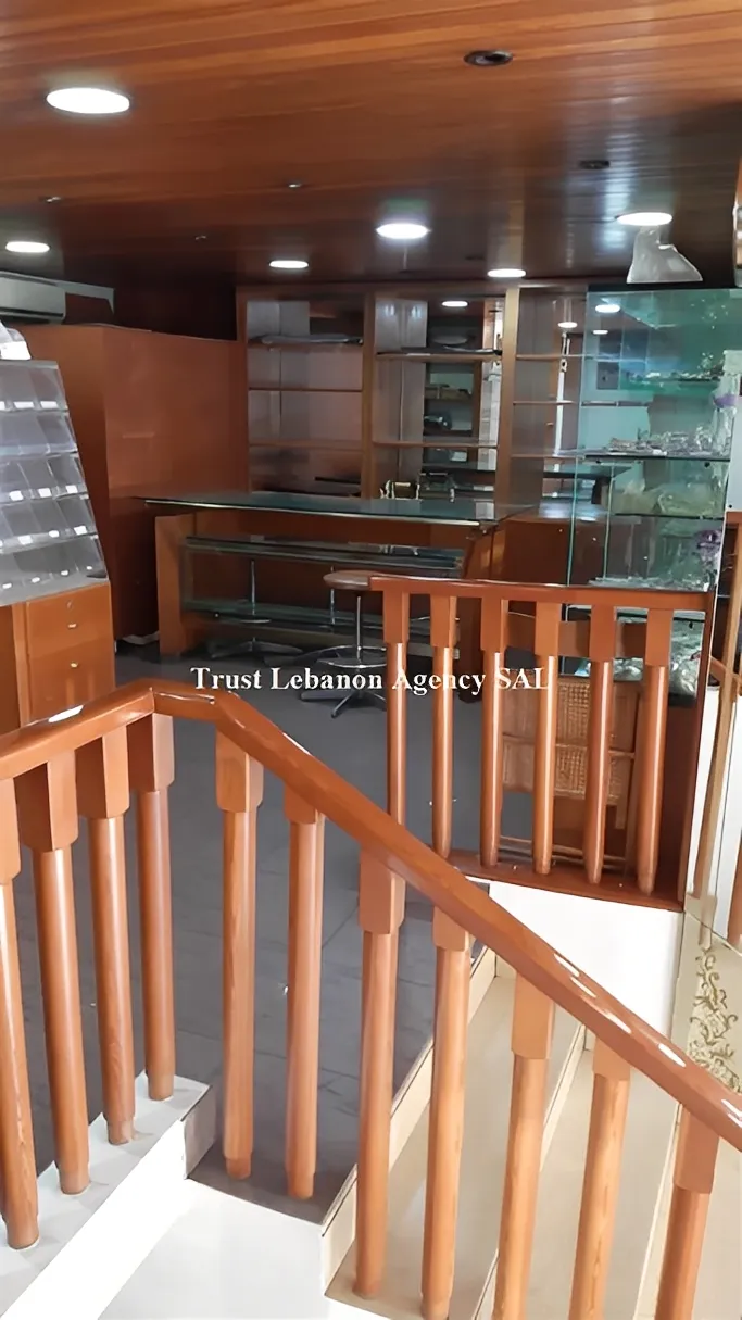 Shop for sale in Baabda, Hadath