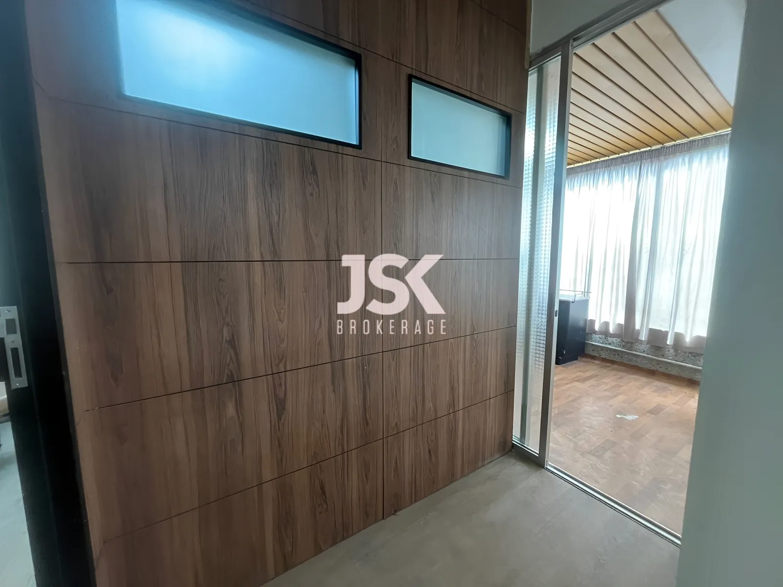 Office for Rent in Achrafieh