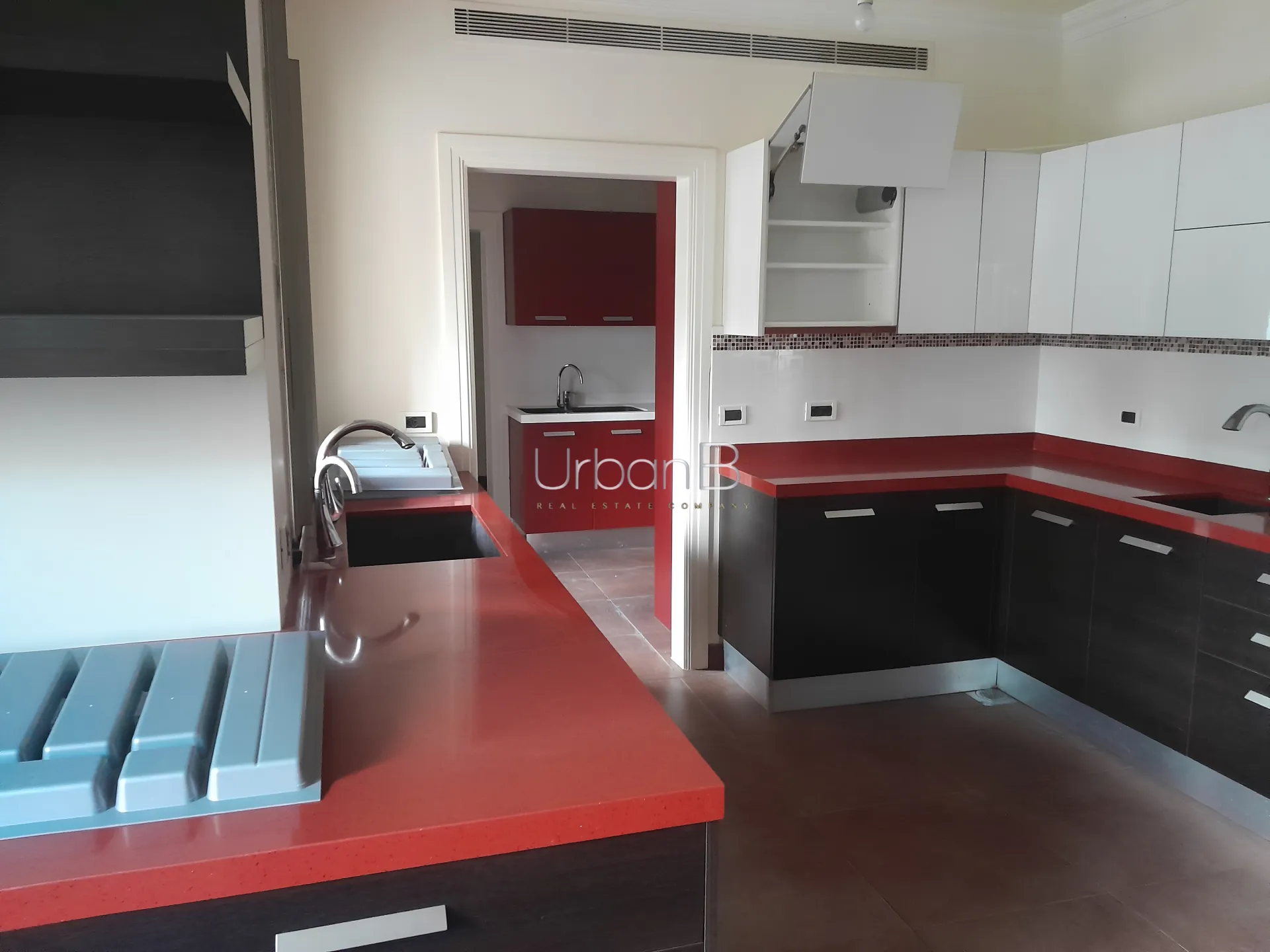 Residential in Cornet chahwan, lebanon - 4 bed, 6.0 bath