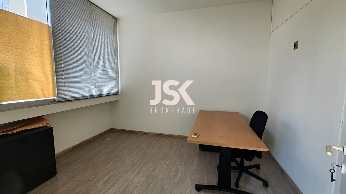 Office for rent in Badaro