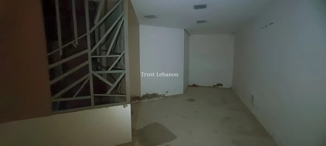Showroom for rent in Dbayeh, Lebanon