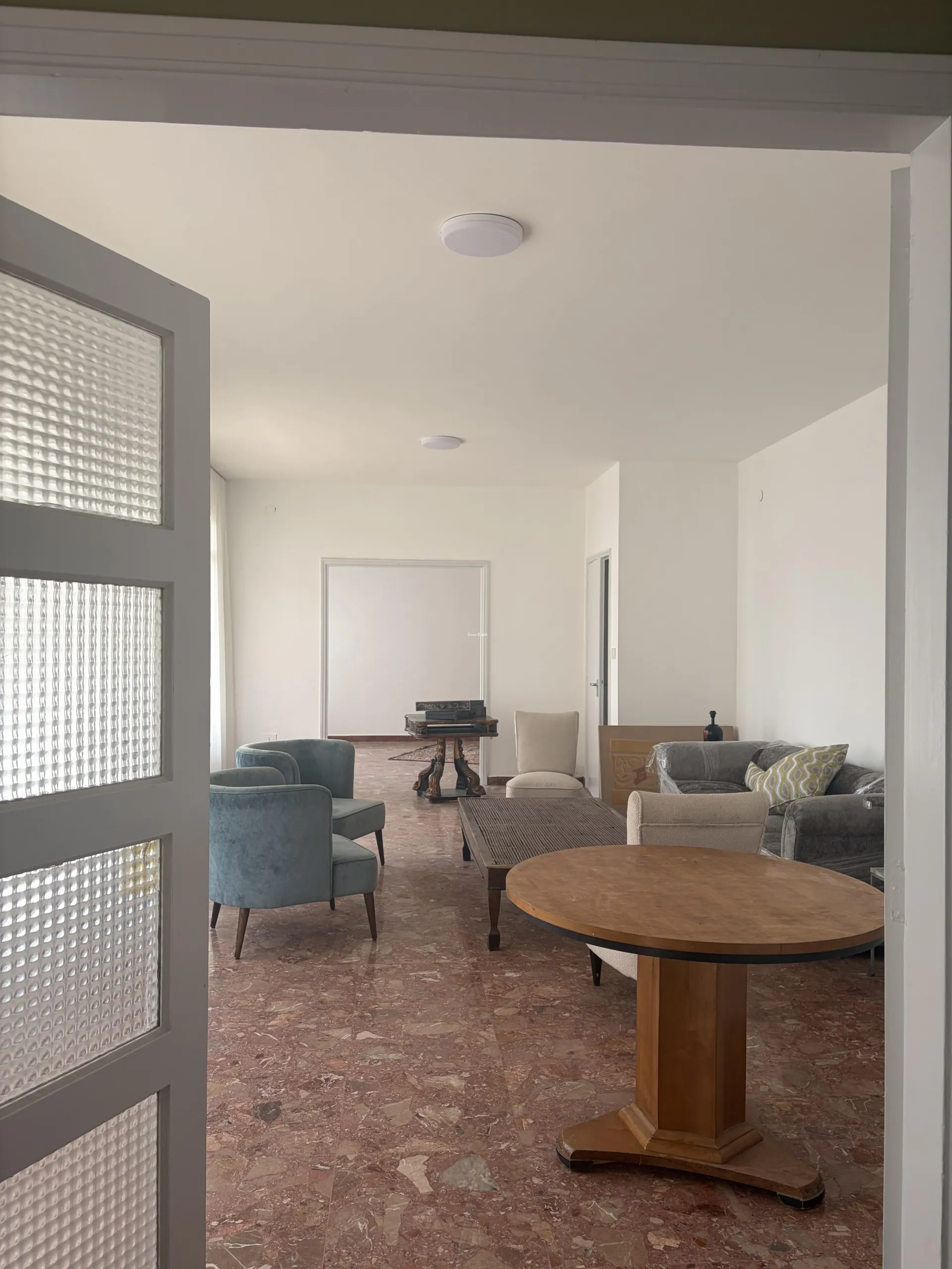 Apartment for rent in Clemenceau, Bayrut