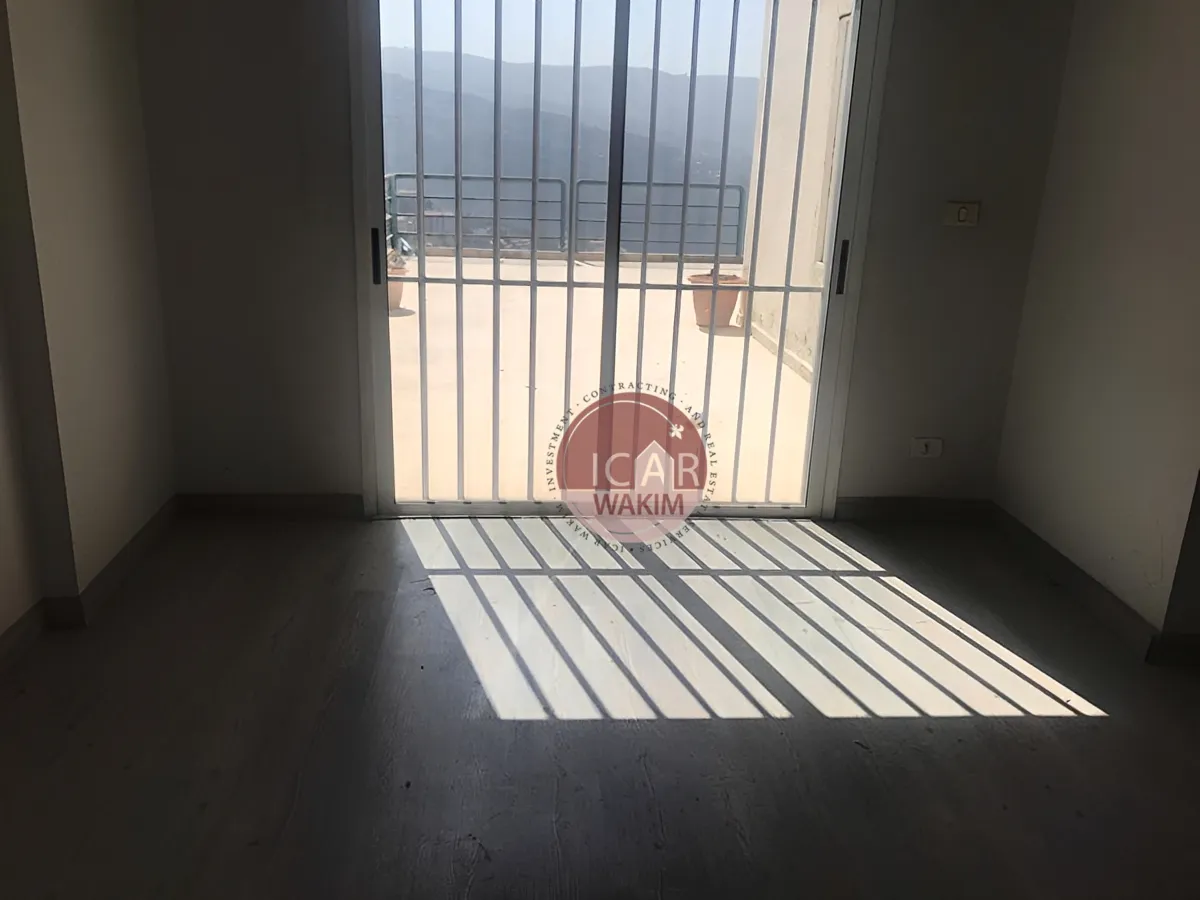 Office for Sale in Ain Saadeh