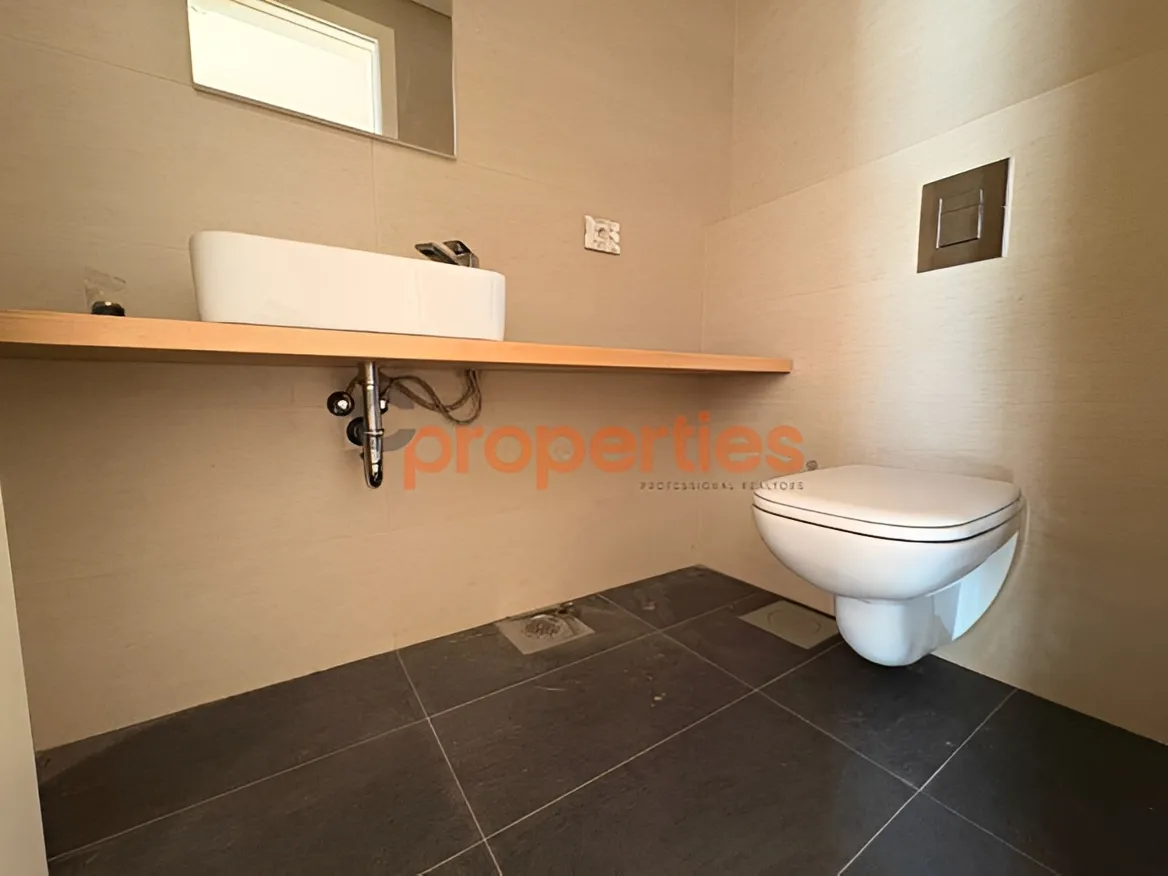 Apartment for Sale in Louaizeh