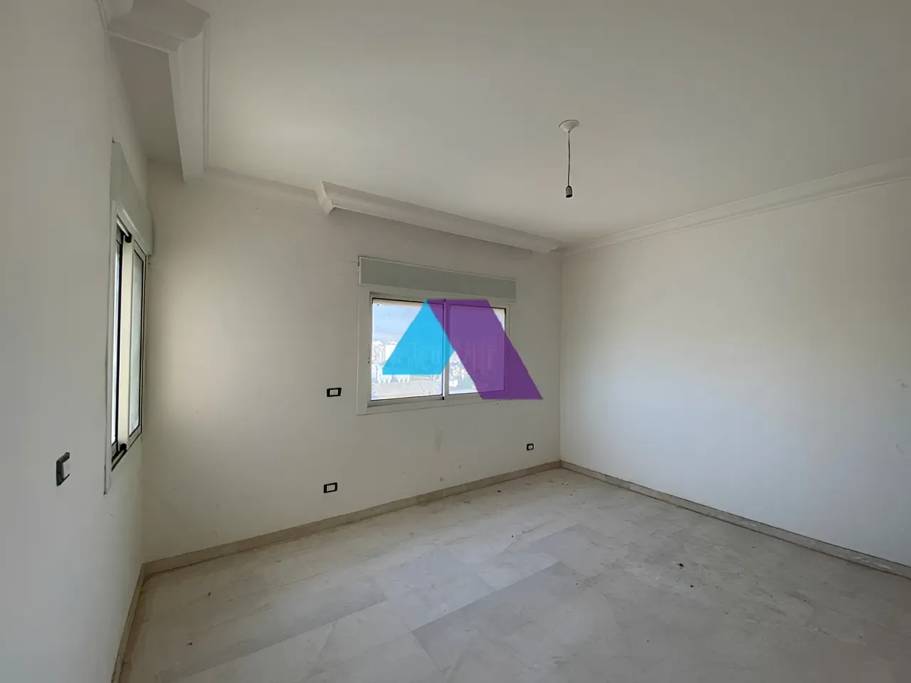 Apartment for sale in Jnah