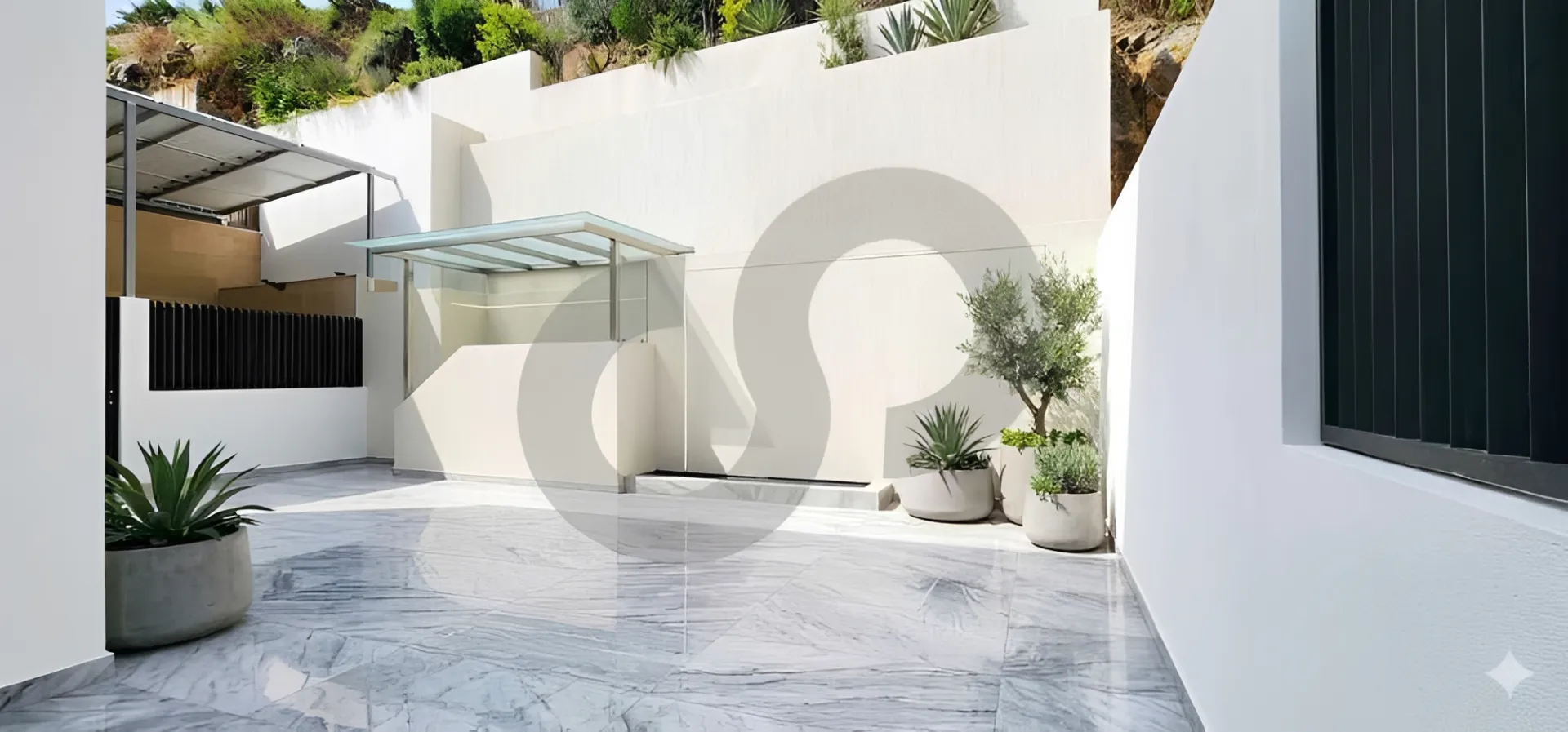 Apartment for Sale in Qornet El Hamra - 3 bed, 3 bath