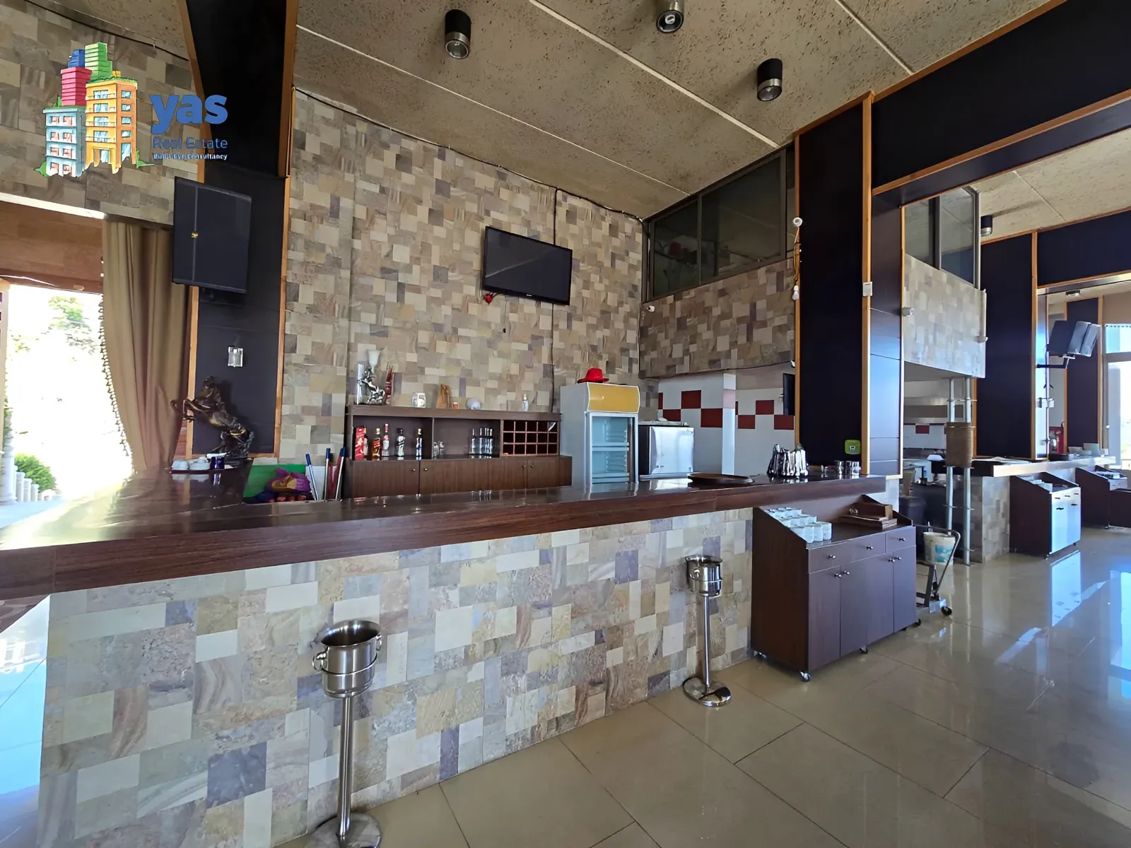 Restaurant for sale in Mayrouba
