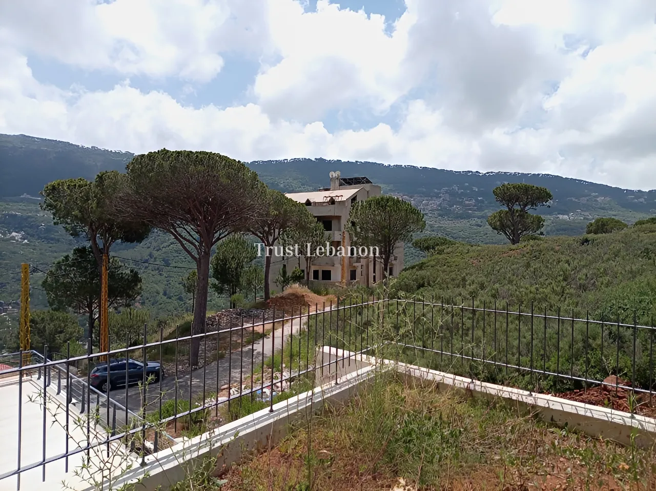 Apartment for sale in Bsefrine w Zahriye, Lebanon