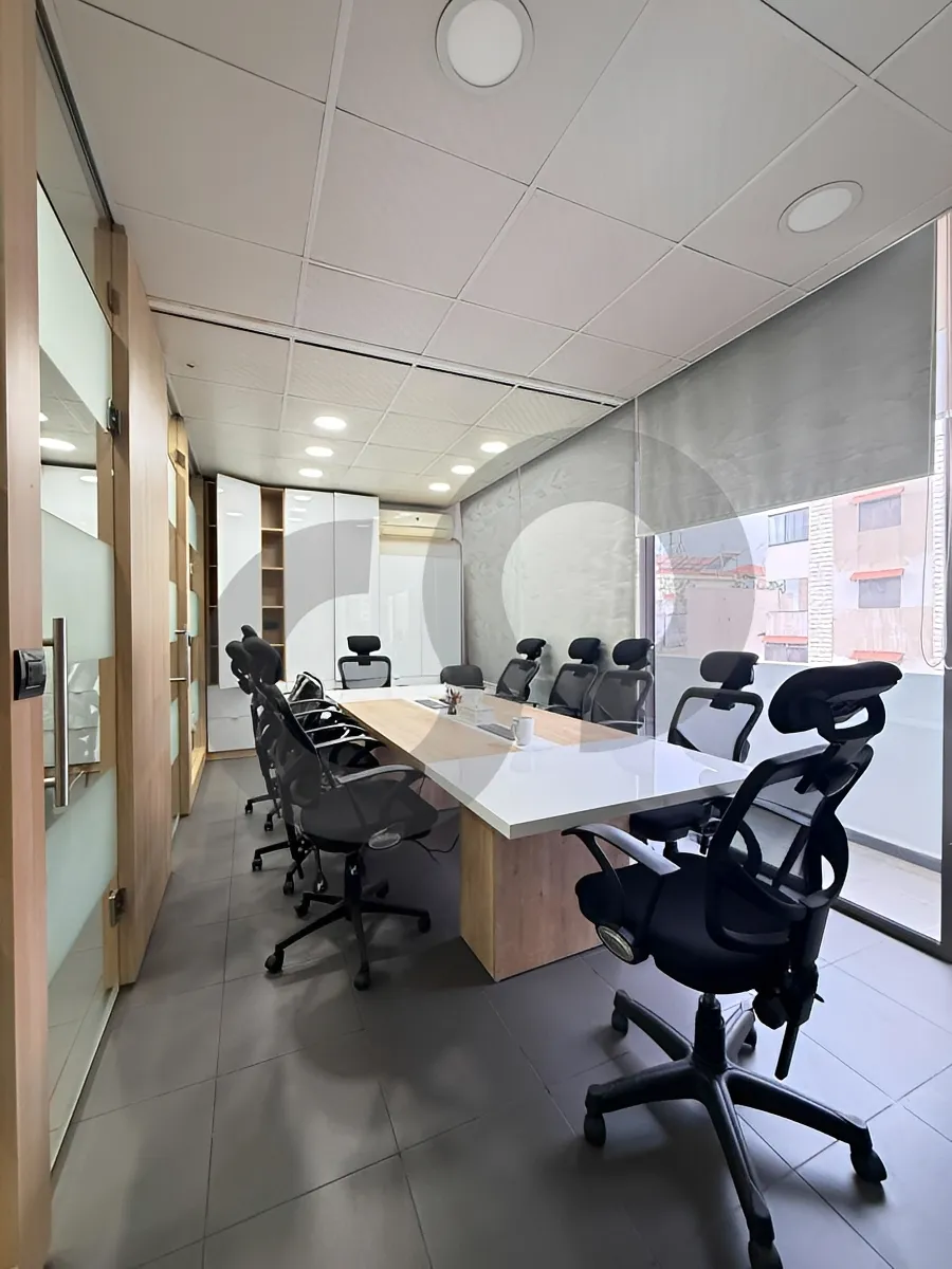 Office for sale in Mansourieh
