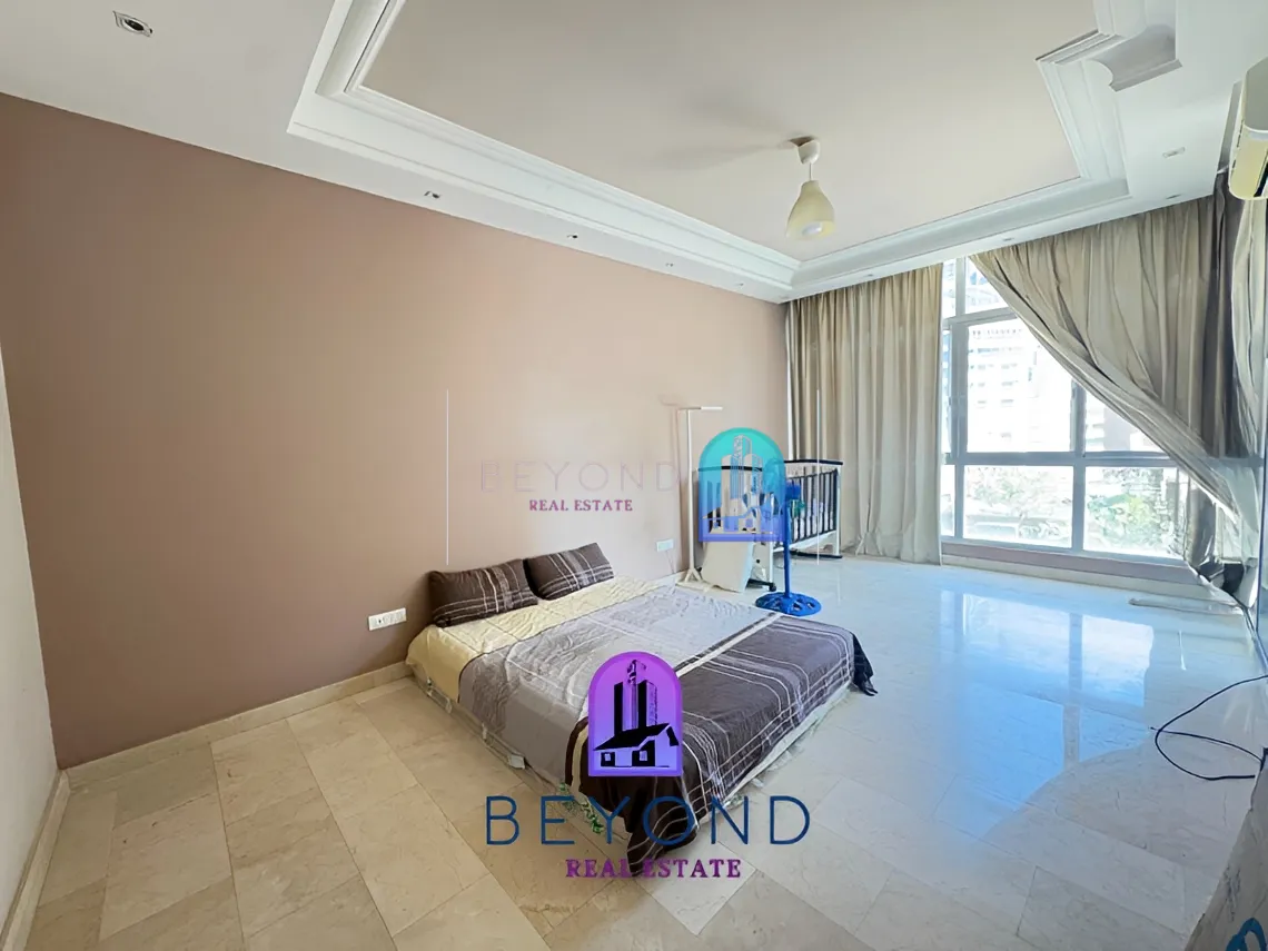 Apartment for sale in Sakiet El Janzeer, Bayrut, Lebanon - 3 bed, 3 bath