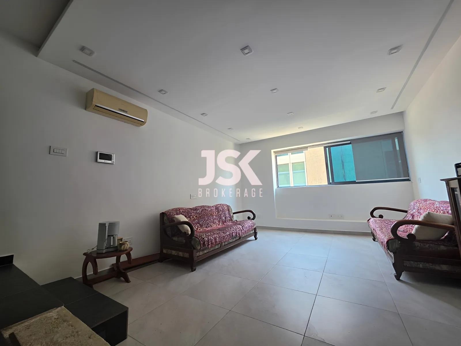 Office for Rent in Hazmieh