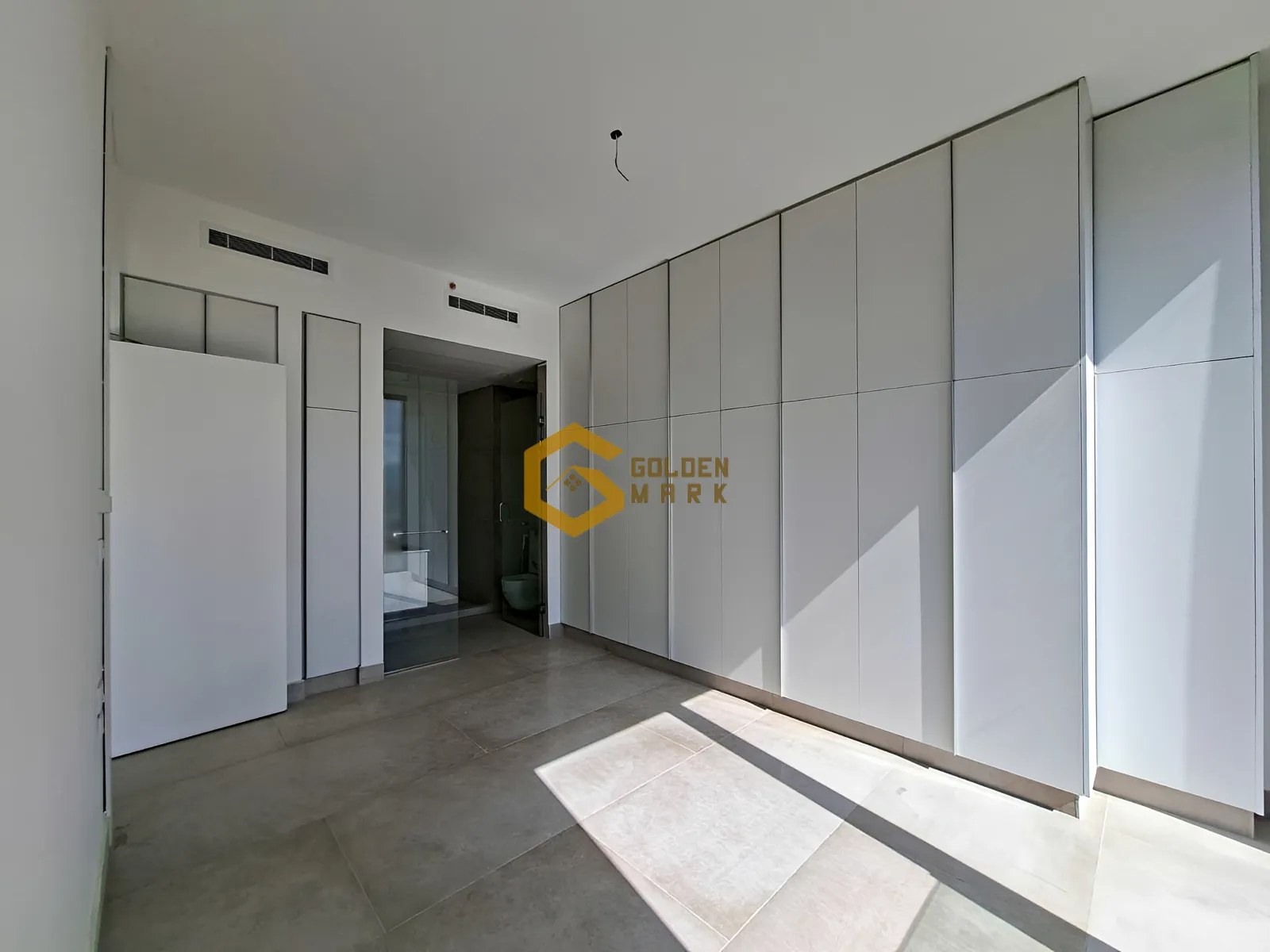 Apartment for Rent in Achrafieh, Beirut - 1 bed, 2 bath