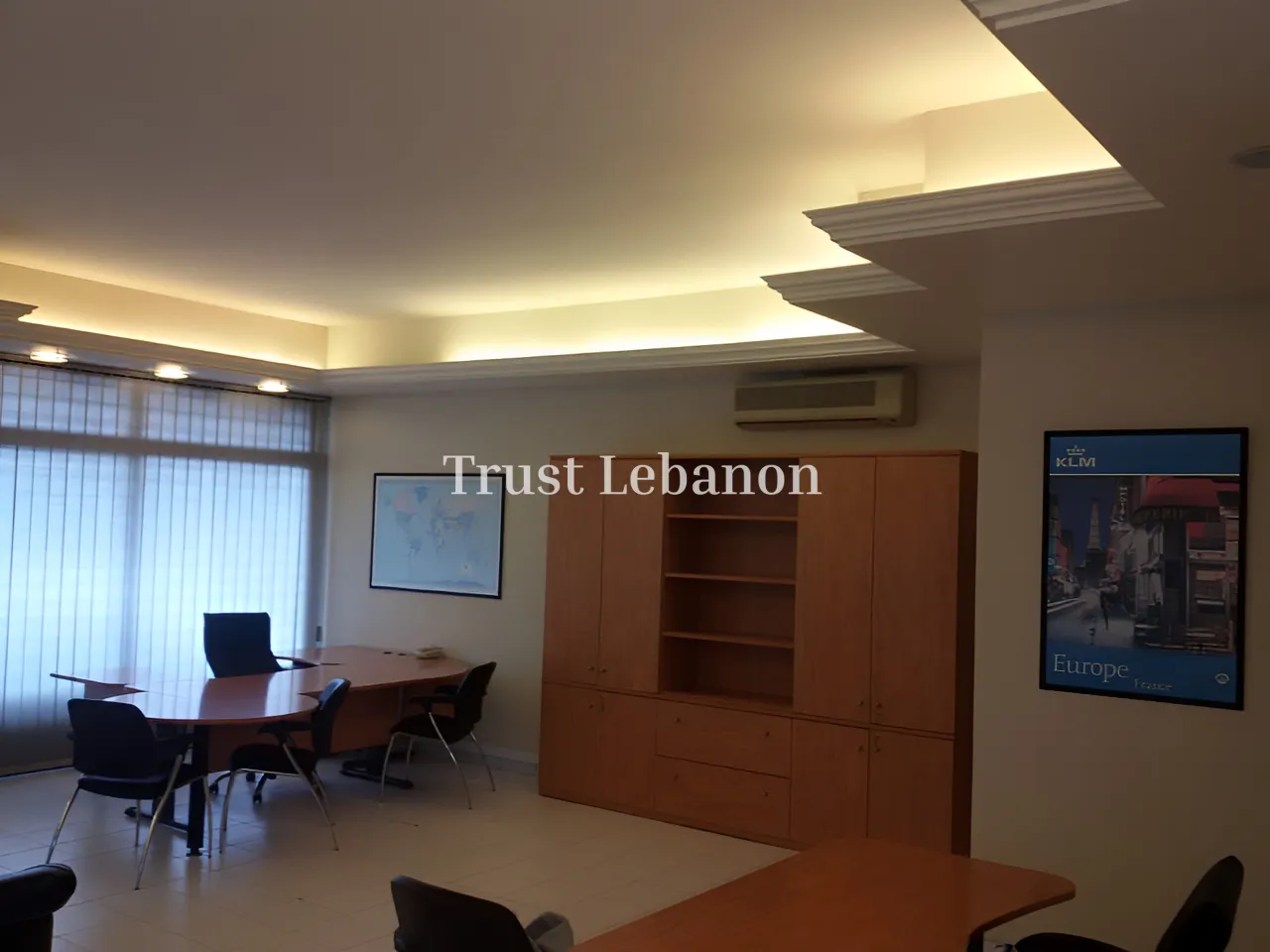 Office for rent in Beit Meri