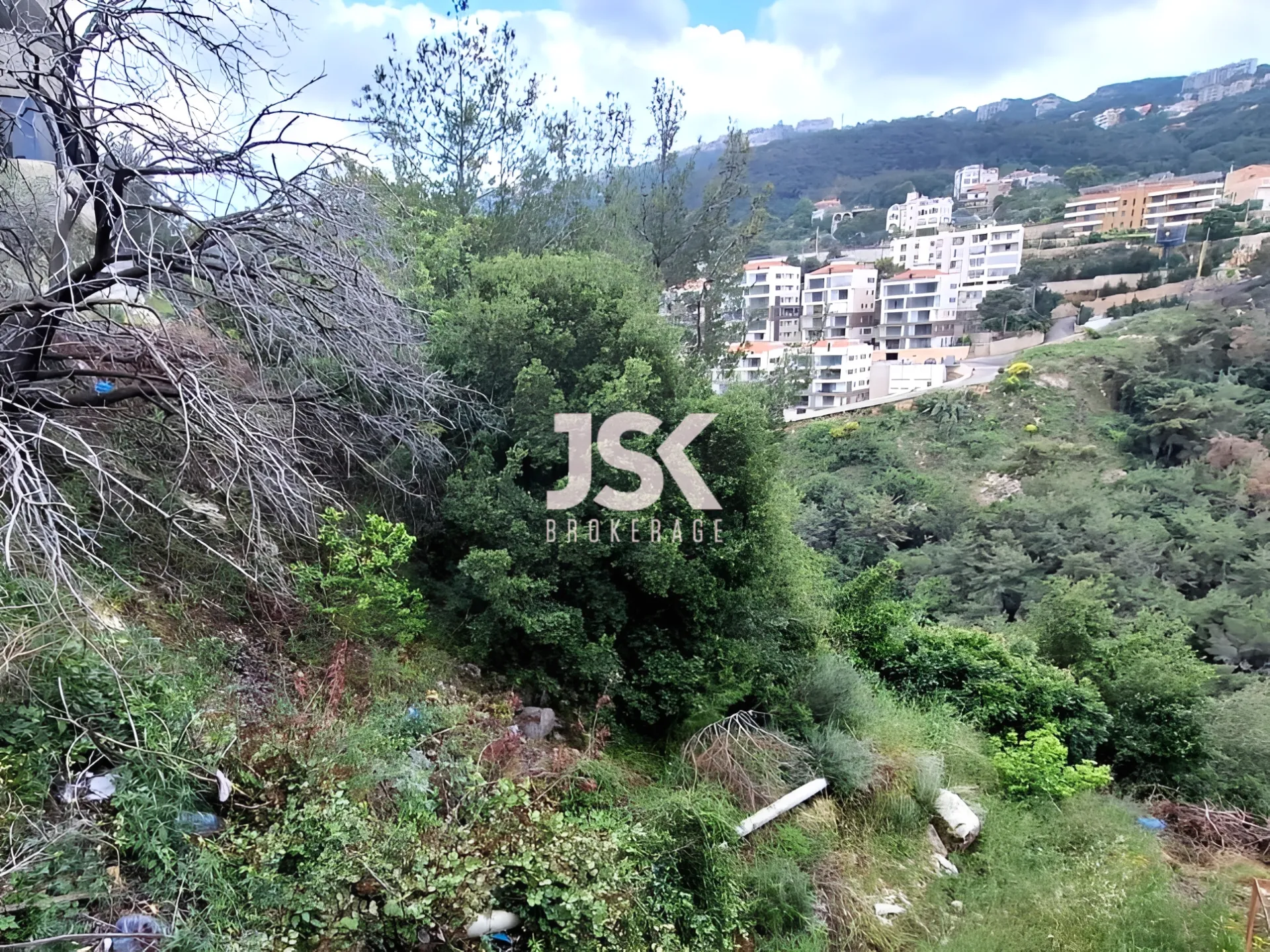 Land for Sale in Qennabet Broummana