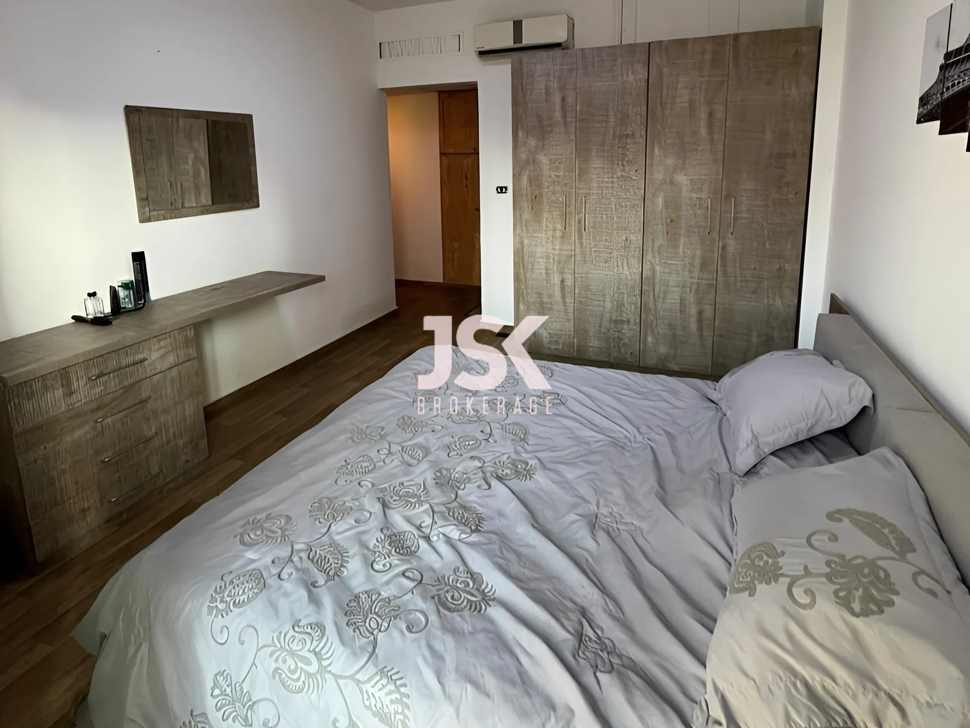 Apartment for Sale in Msaytbeh