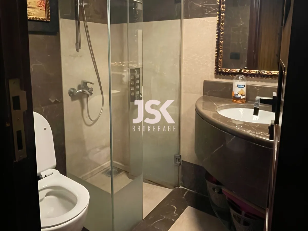 Office for Sale in Jnah