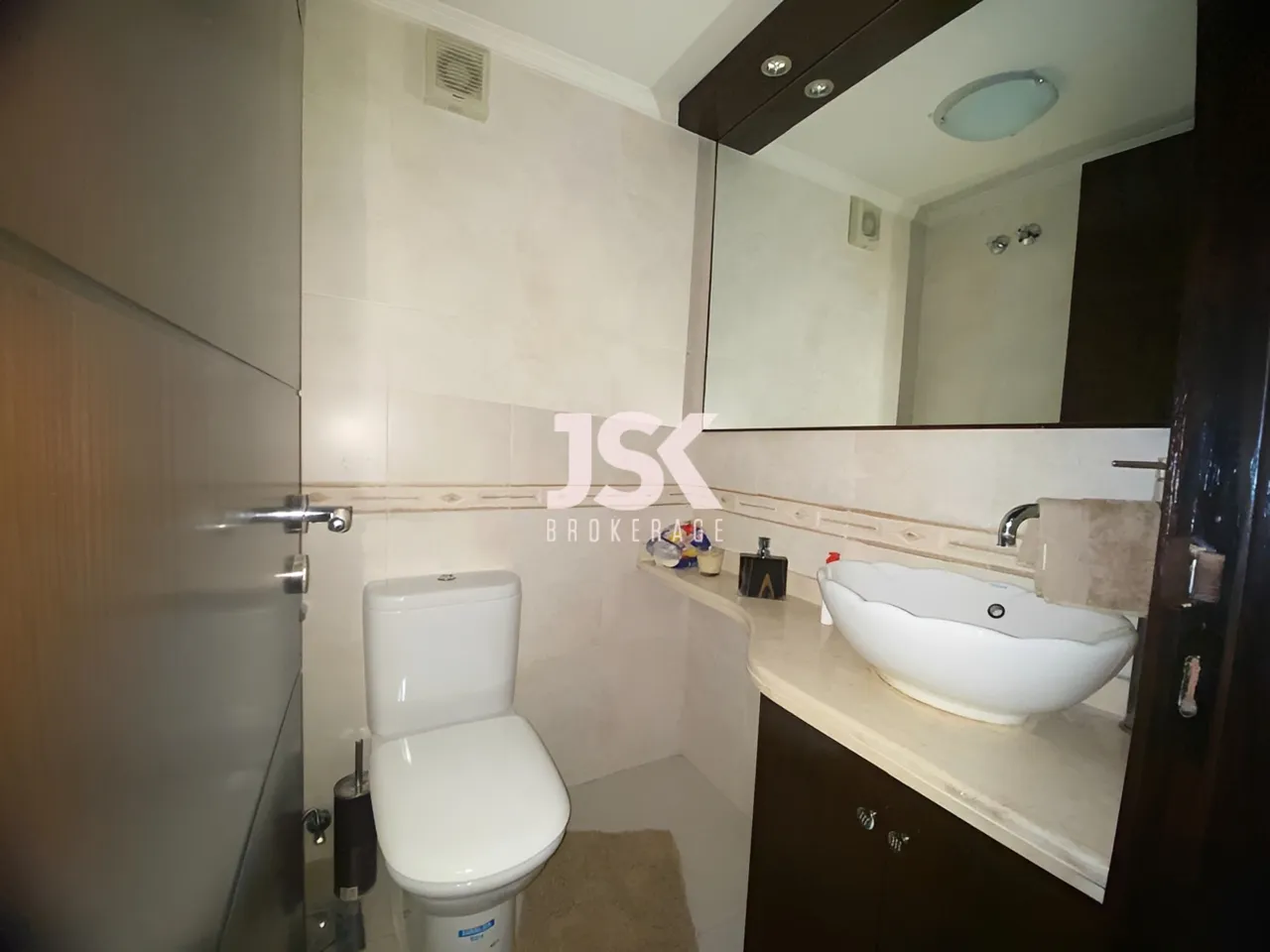 Apartment for Rent in Ras Al Naba'a
