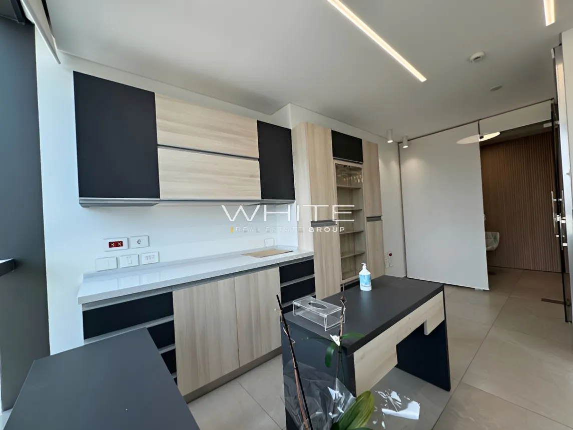 Clinic for rent in Dekwaneh, Lebanon