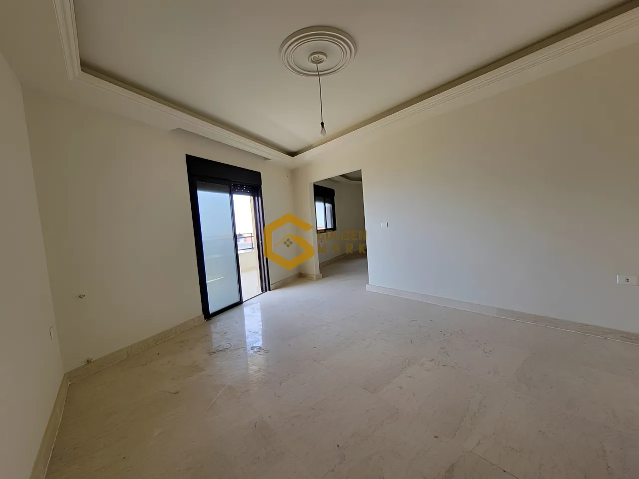 Apartment for Sale in Ballouneh