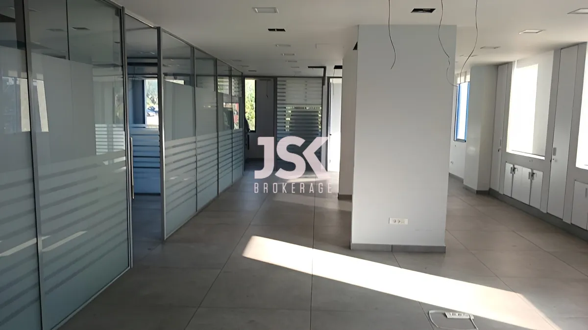 Office for rent in Dbayeh