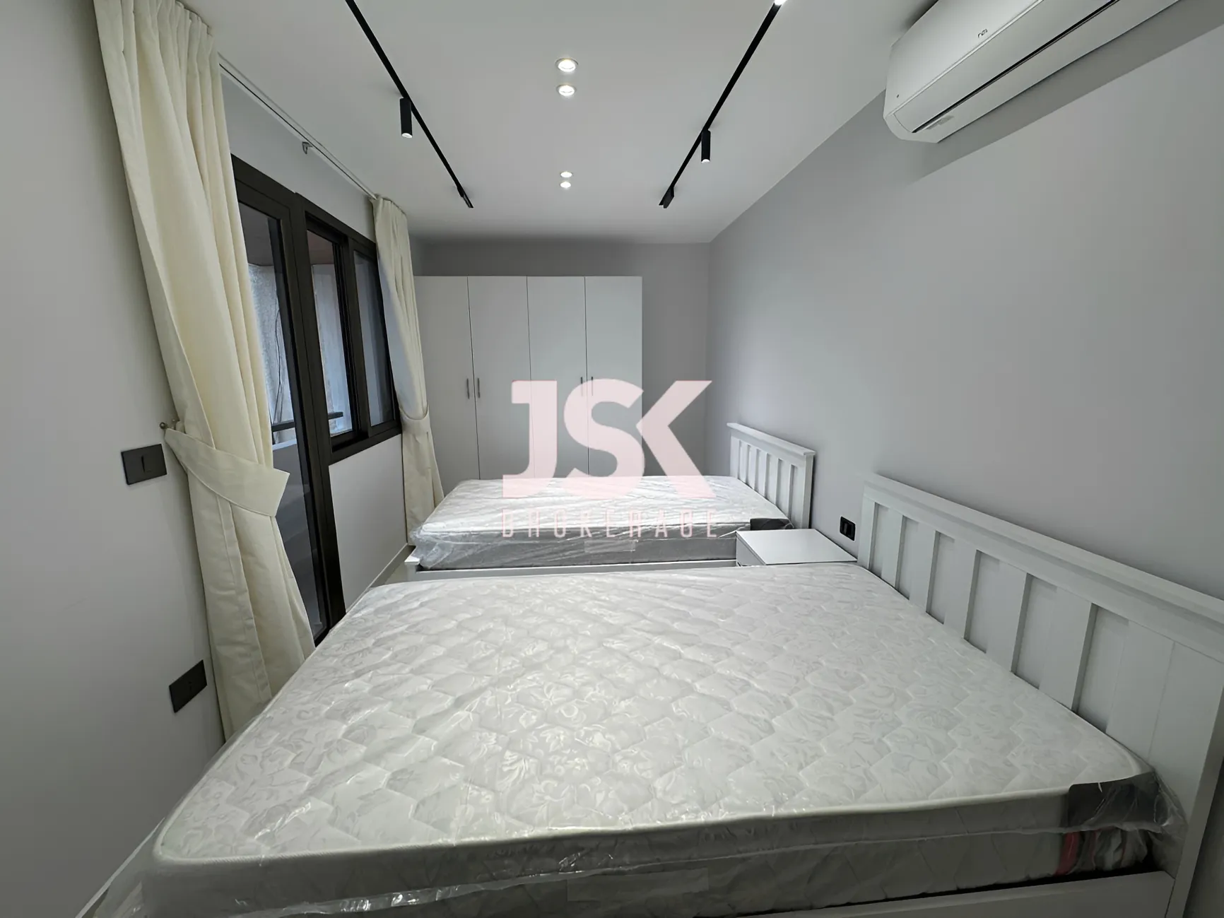 Apartment for rent in Ras Beirut, Beirut, Lebanon - 1 bed, 1 bath
