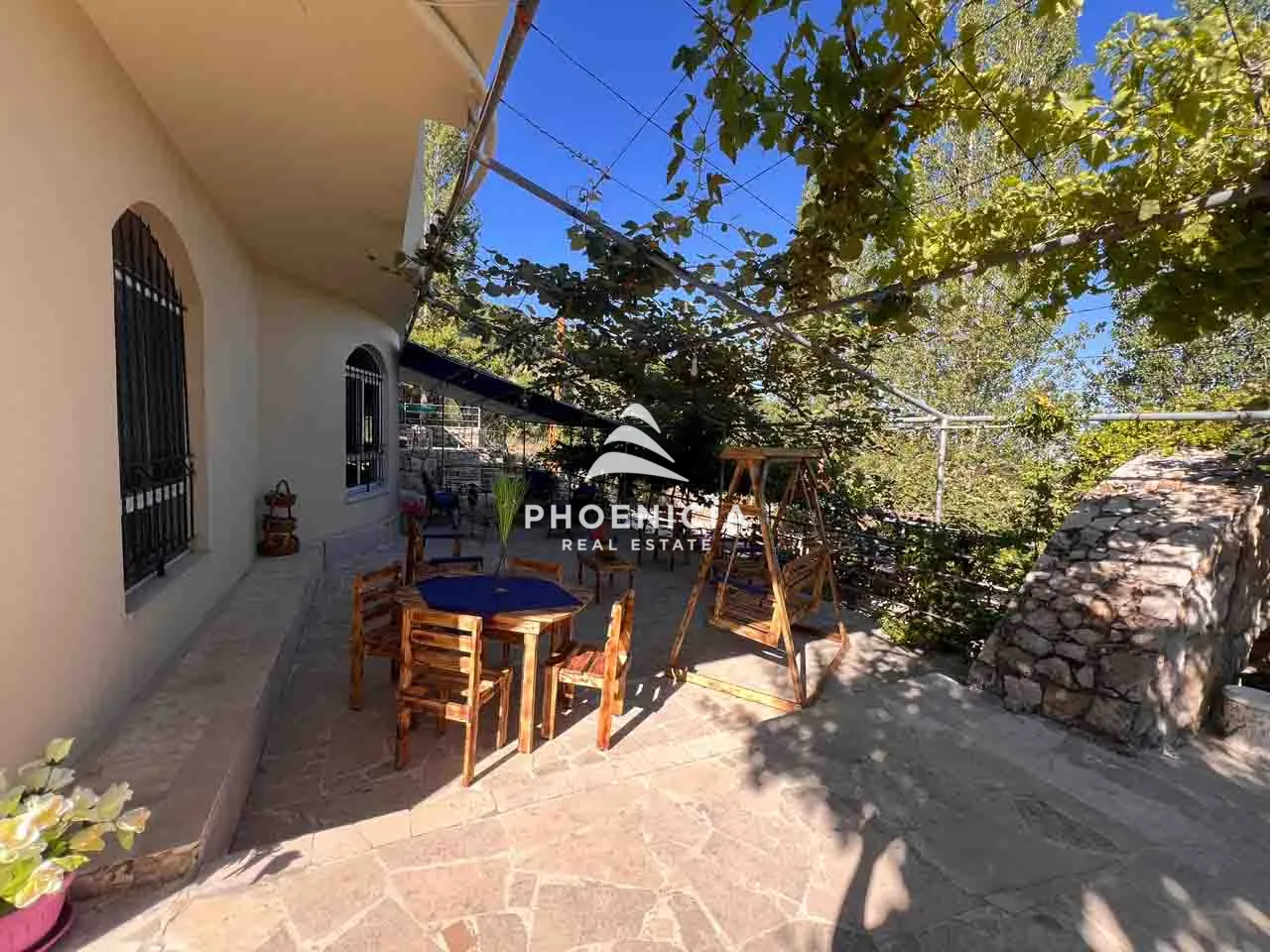 Restaurant for rent in Annaya, Lebanon