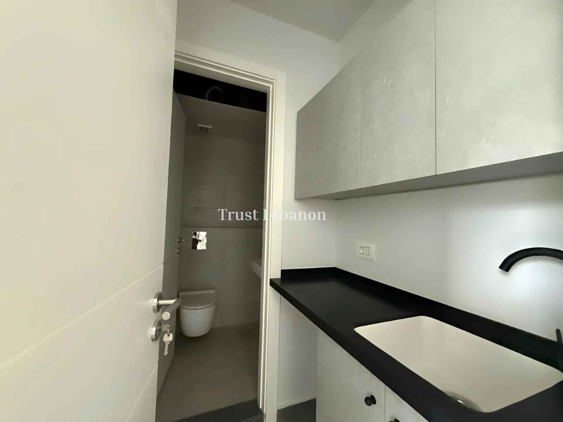 Office for rent in Beit Meri, Lebanon