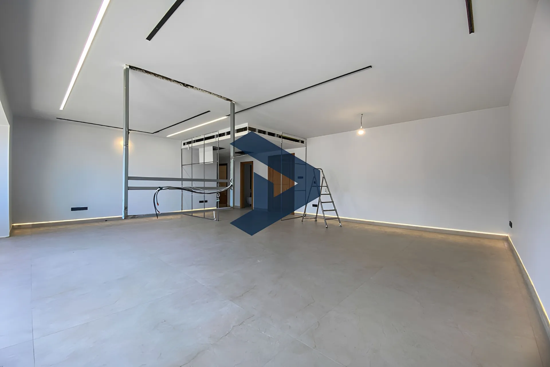 Apartment for sale in Ain el-Mreisseh, Beirut, Lebanon