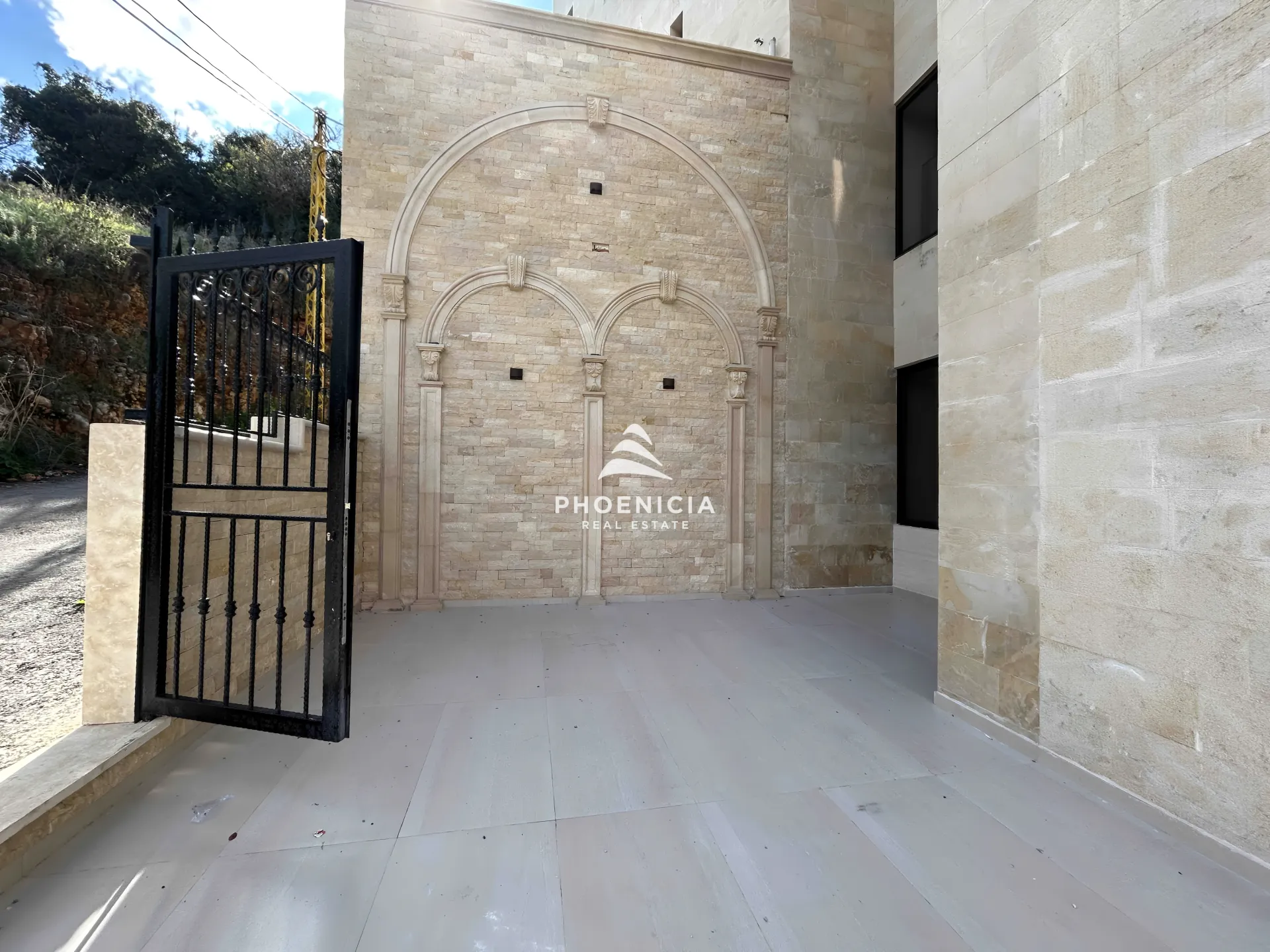 Apartment for Sale in Gharfine