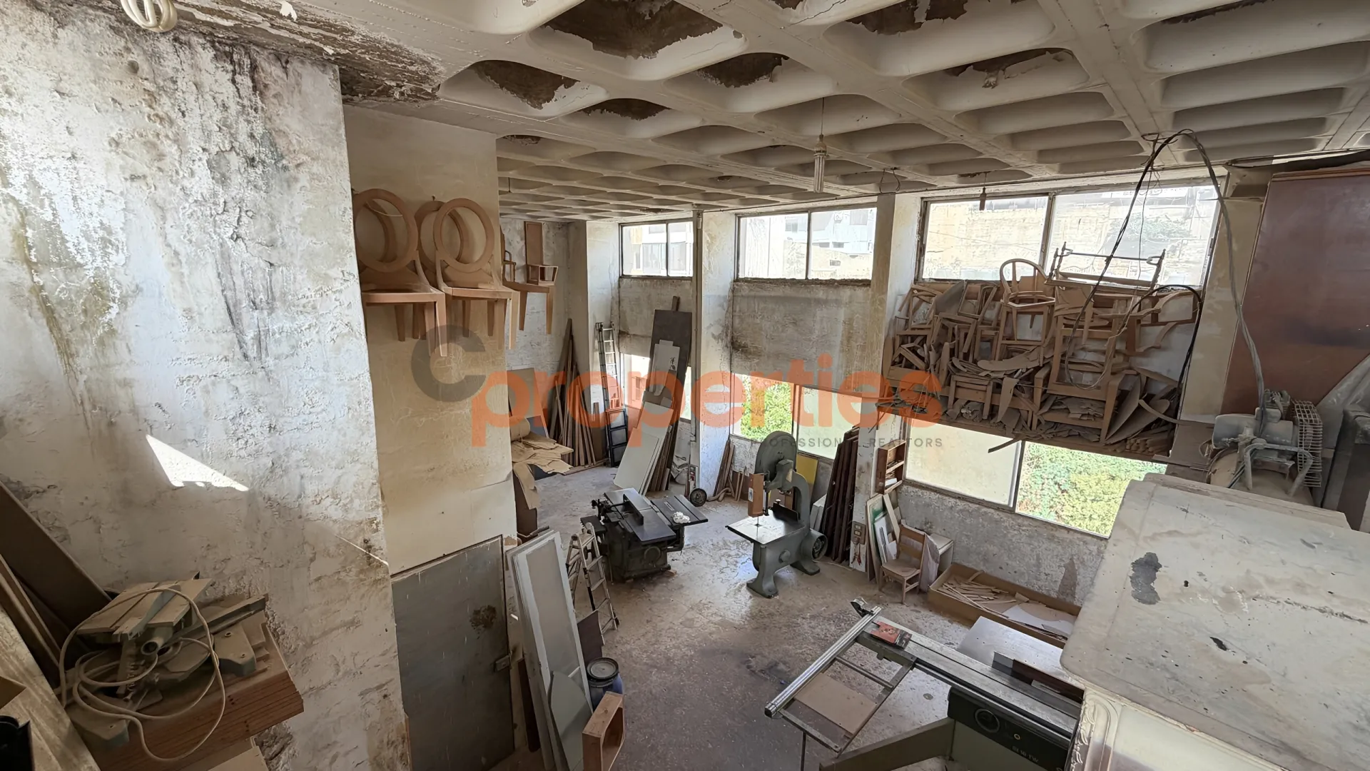 Industrial Unit for Sale in Fanar