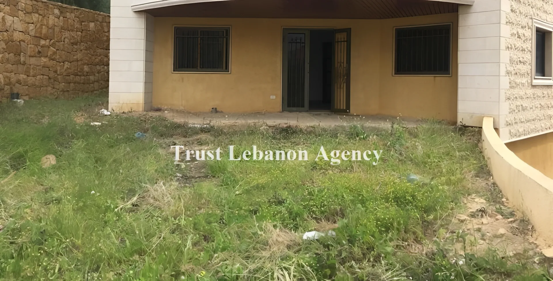 Apartment for Sale in khaldeh Alay - 3 bed, 4 bath