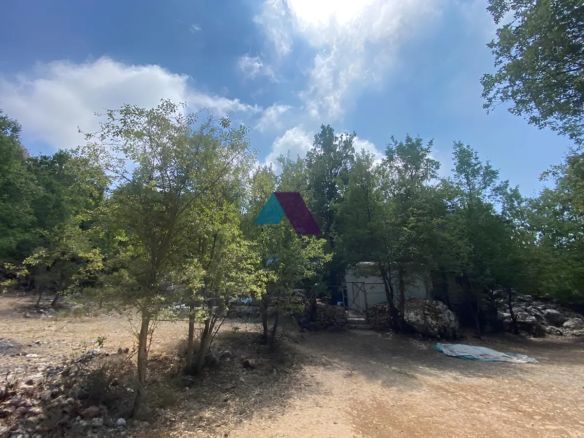 Land for Sale in Faitroun