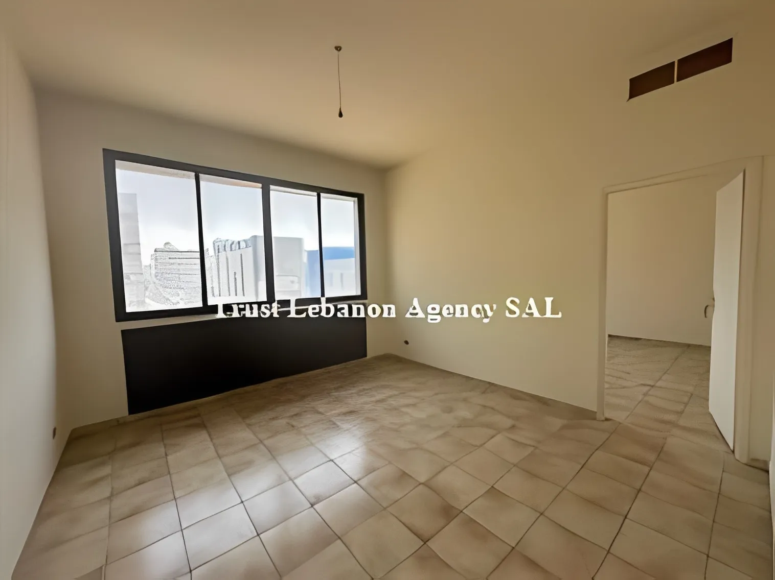 Office for rent in Metn, Sin El Fil