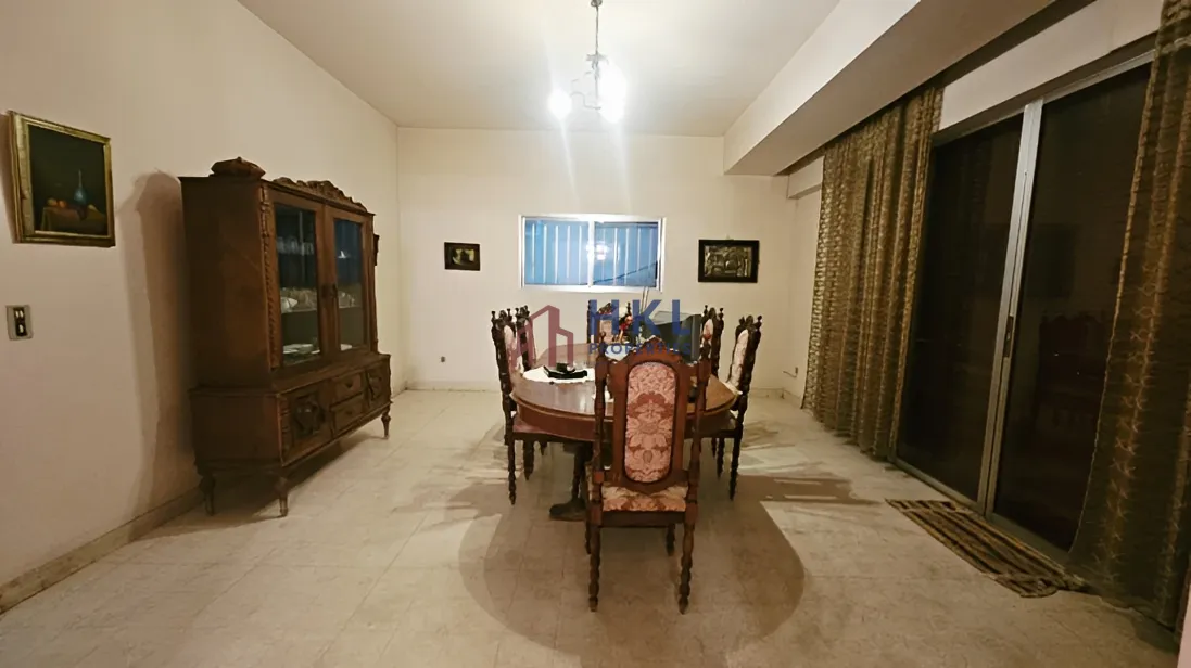 Apartment for sale in Achrafieh, Beirut, Lebanon - 4 bed, 4 bath