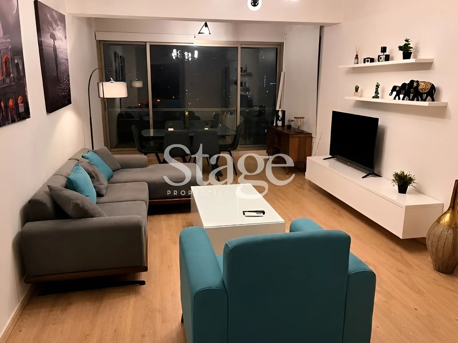Apartment for rent in Achrafieh, Beirut, Lebanon - 2 bed, 2 bath