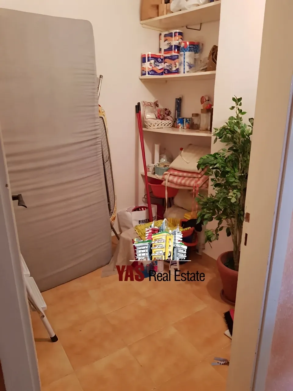 Chalet for Sale in Faytroun