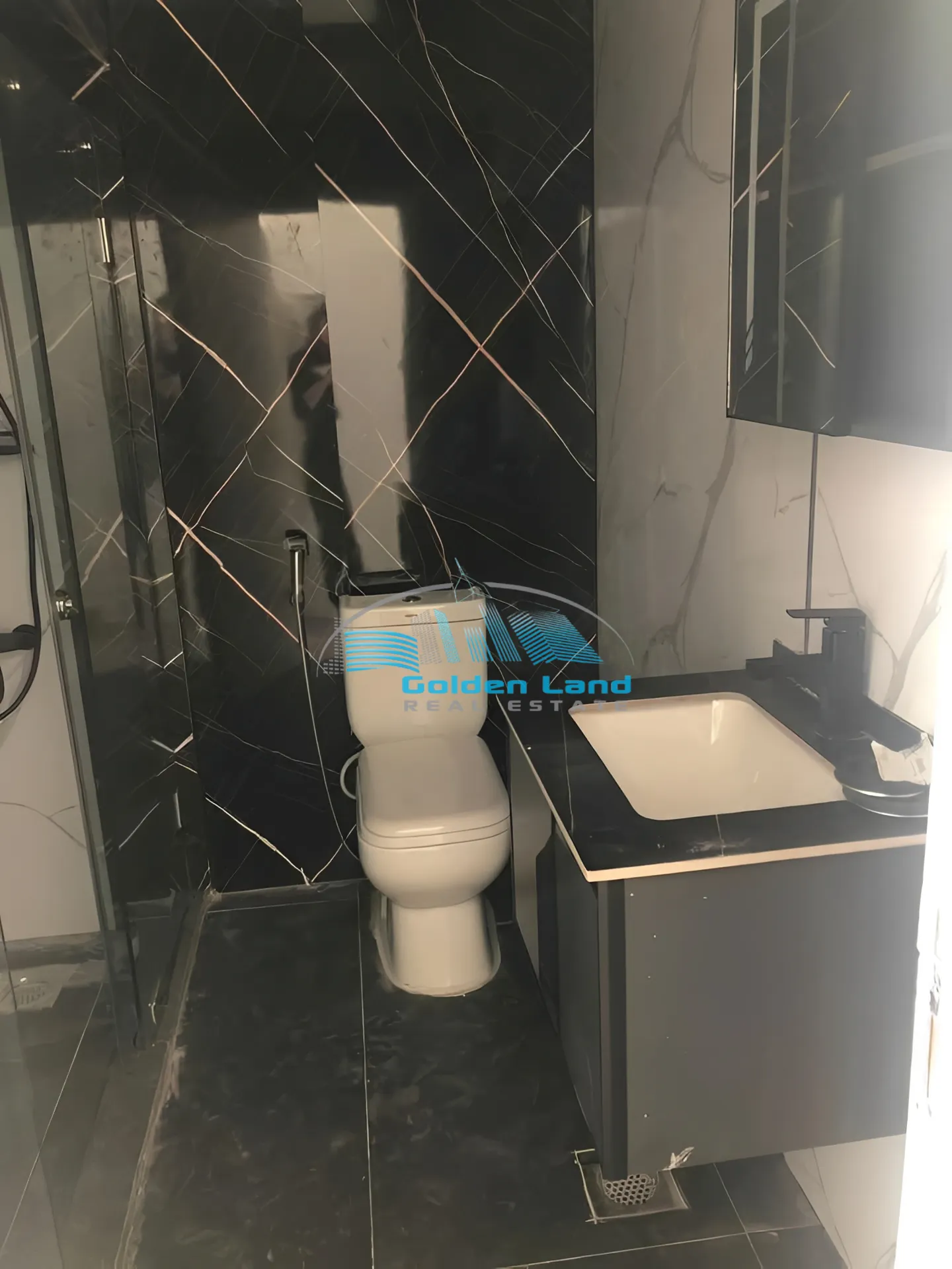 Apartment for Sale in Raoucheh, Beirut, Lebanon