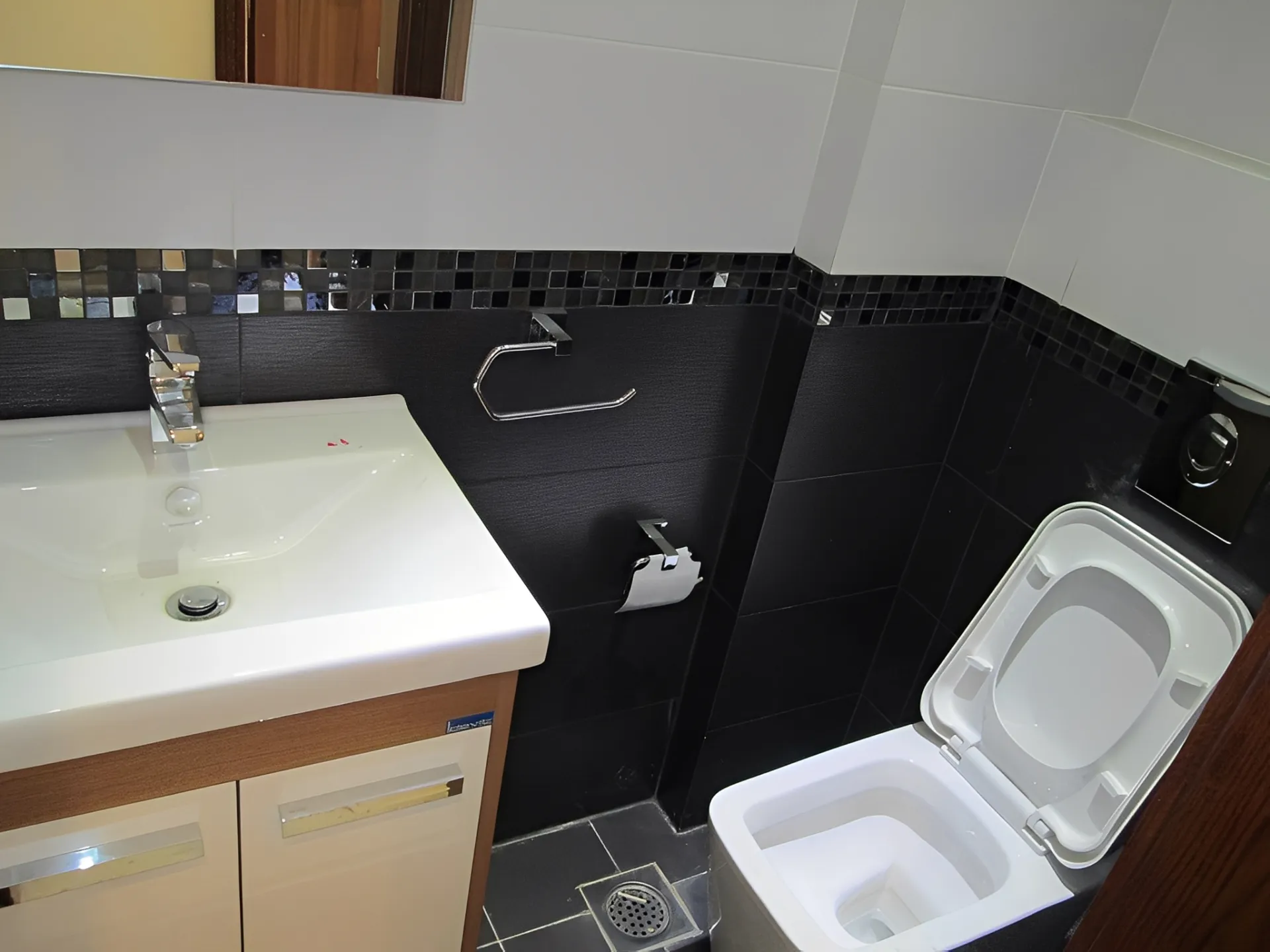 Apartment for Sale in Metn Fanar Lebanon - 3 bed, 4 bath