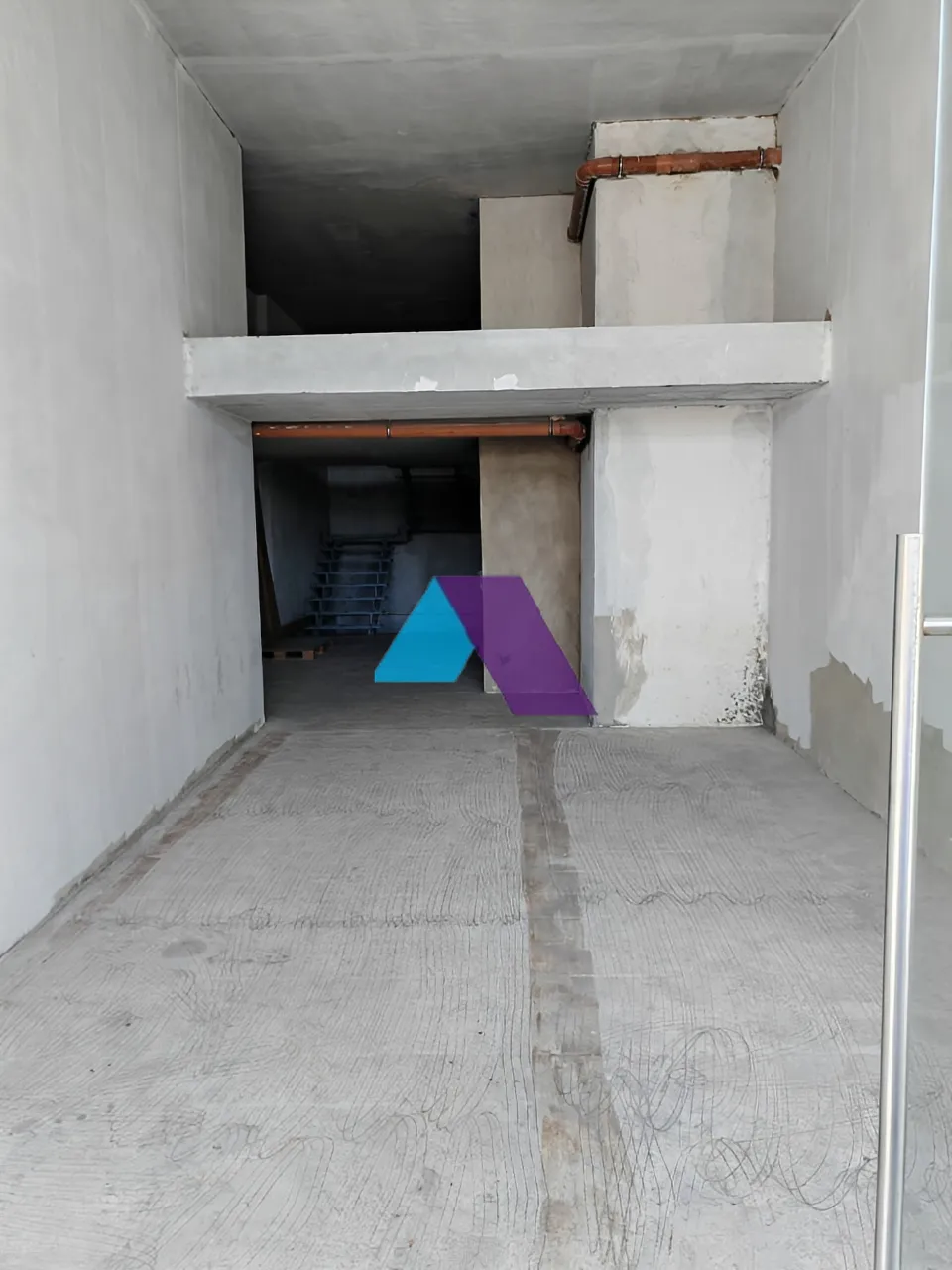 Shop for rent in Naqqache