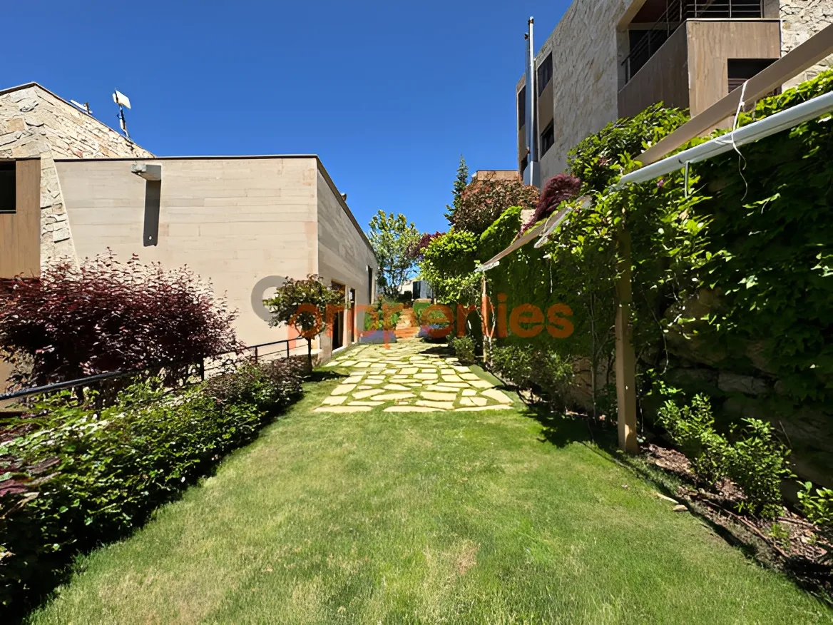 Apartment for Sale in Faqra