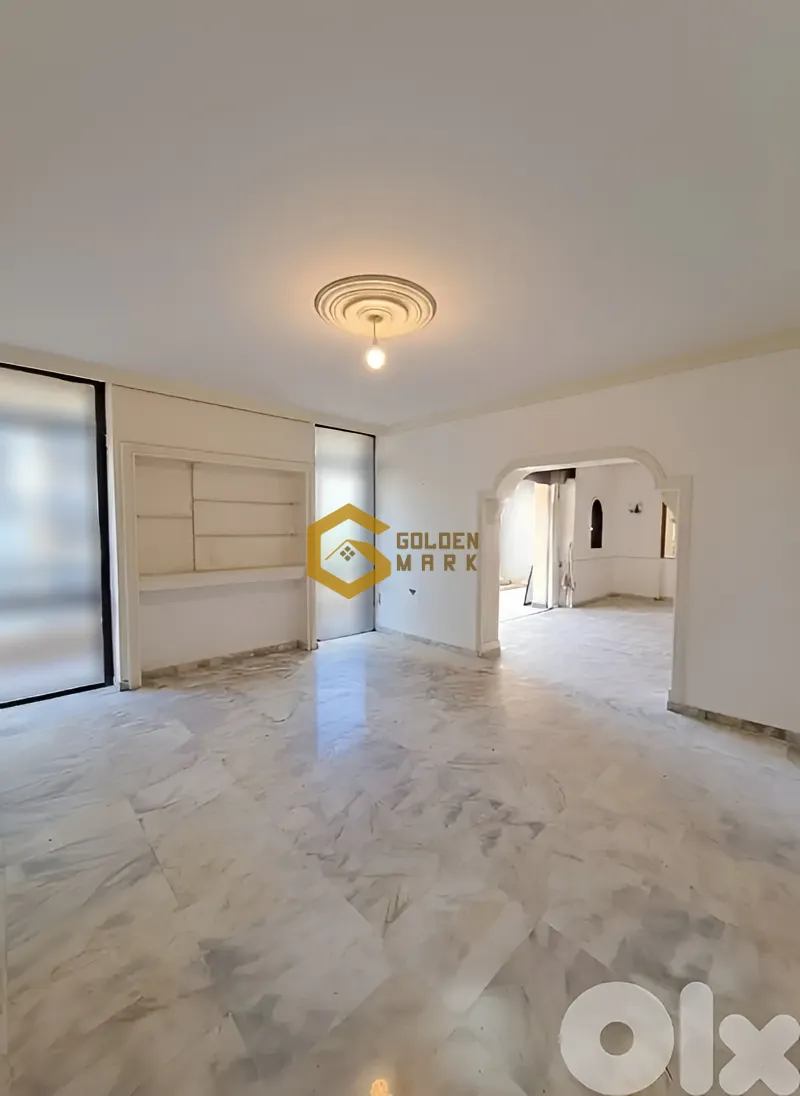 Apartment for Sale in Ramlet El Baida, Bayrut - 5 bed, 4 bath