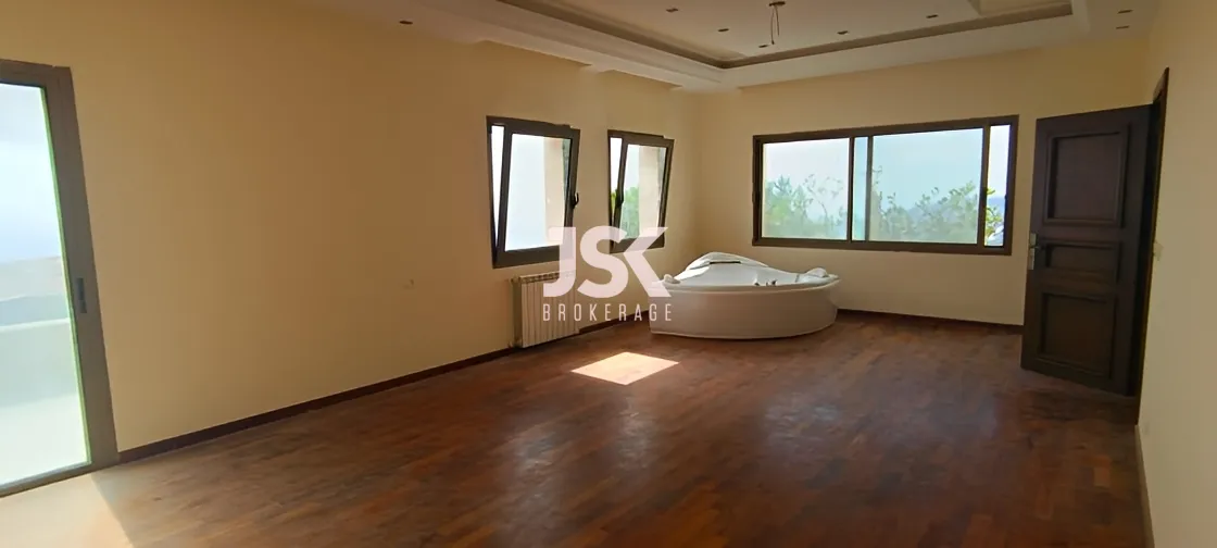 Triplex for Sale in Chnaneir, Lebanon
