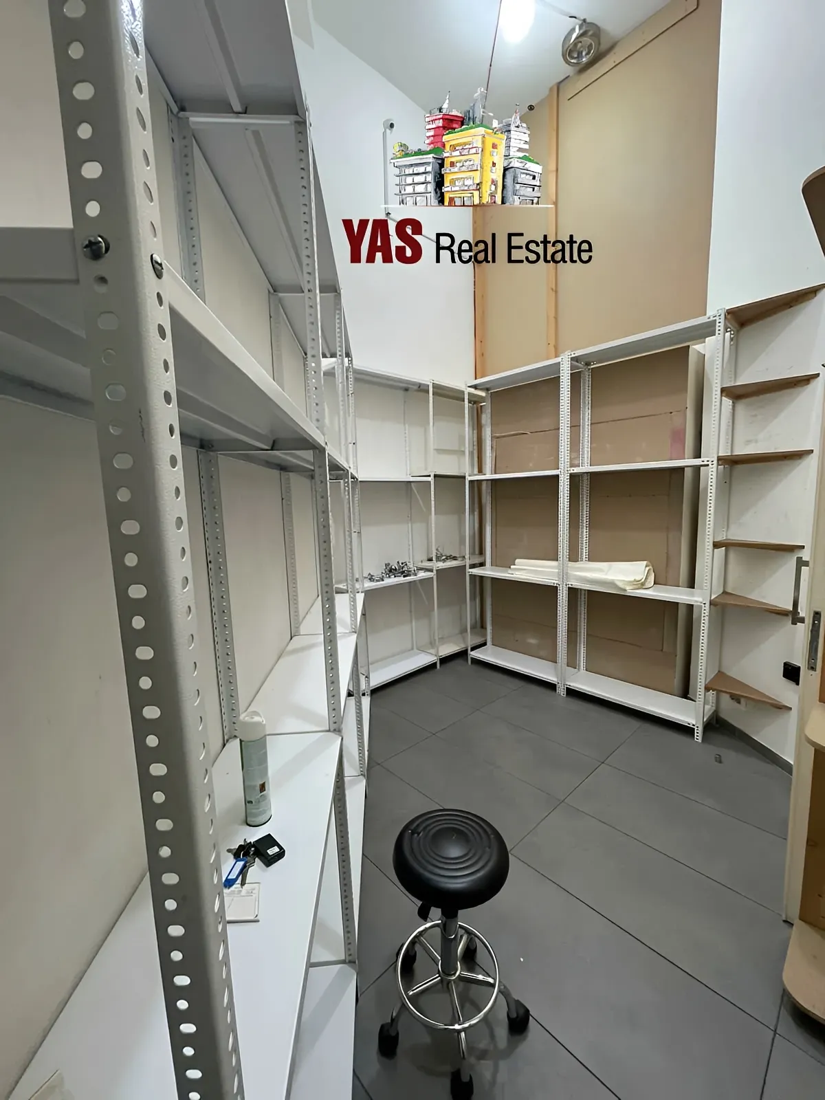 Shop for rent in Ajaltoun