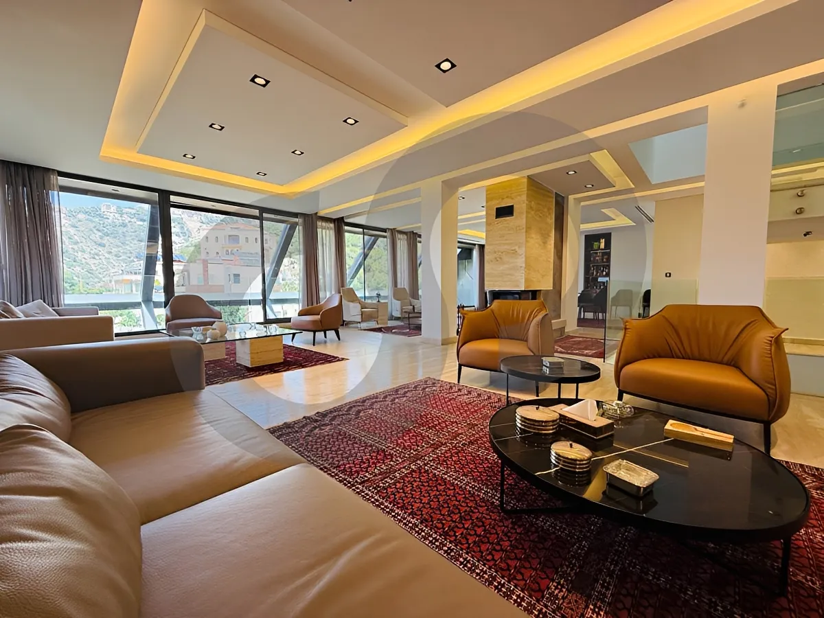 Villa for Sale in Chnaneir, Lebanon - 6 bed, 9 bath