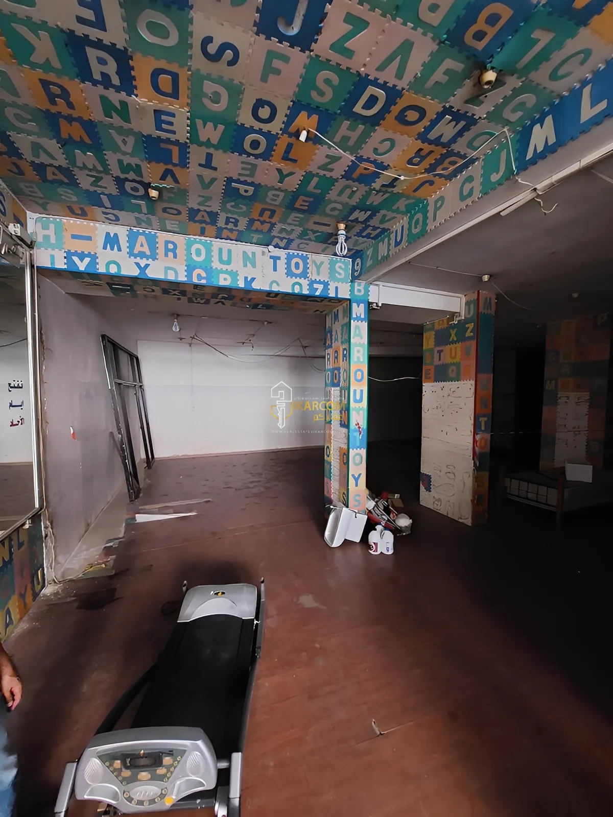 Warehouse for sale in Dekweneh