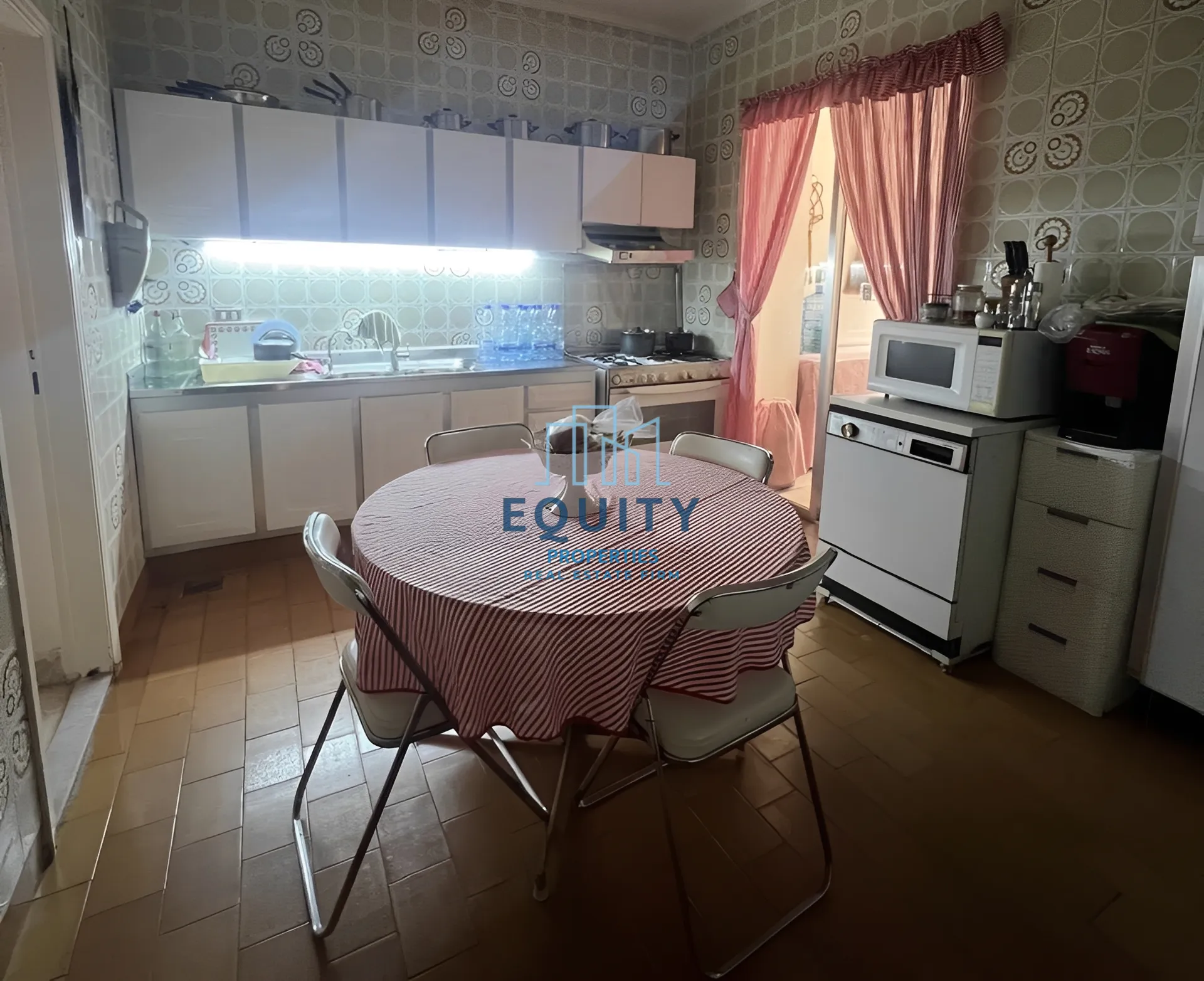 Apartment for Sale in Ashrafieh - 4 bed, 4 bath