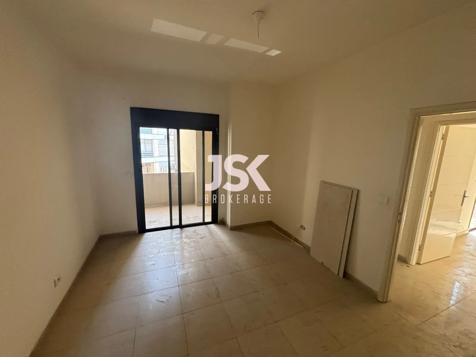 Apartment for Sale in Dekwaneh